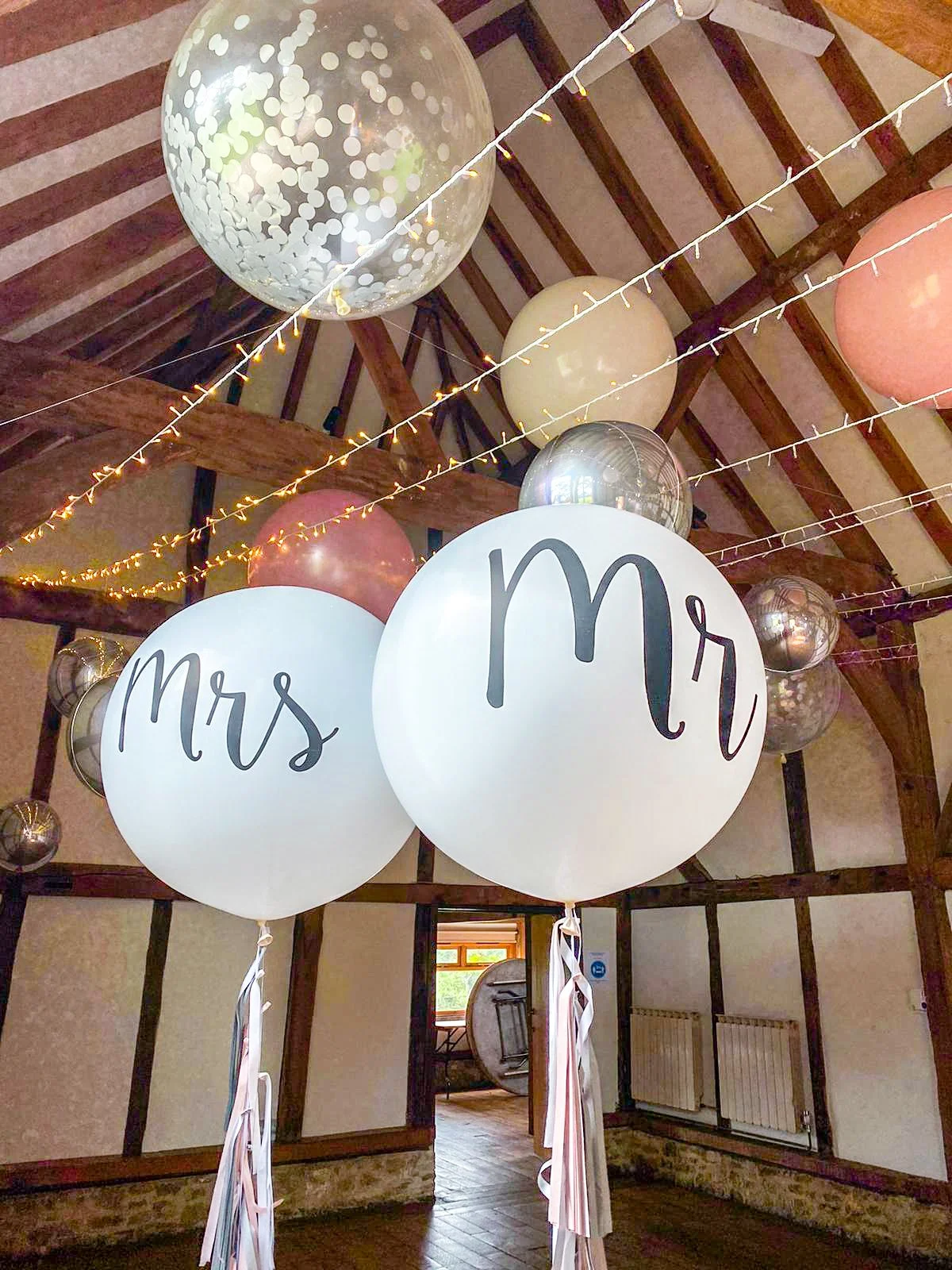 Loseley Park Tithe Barn Wedding (10).jpg