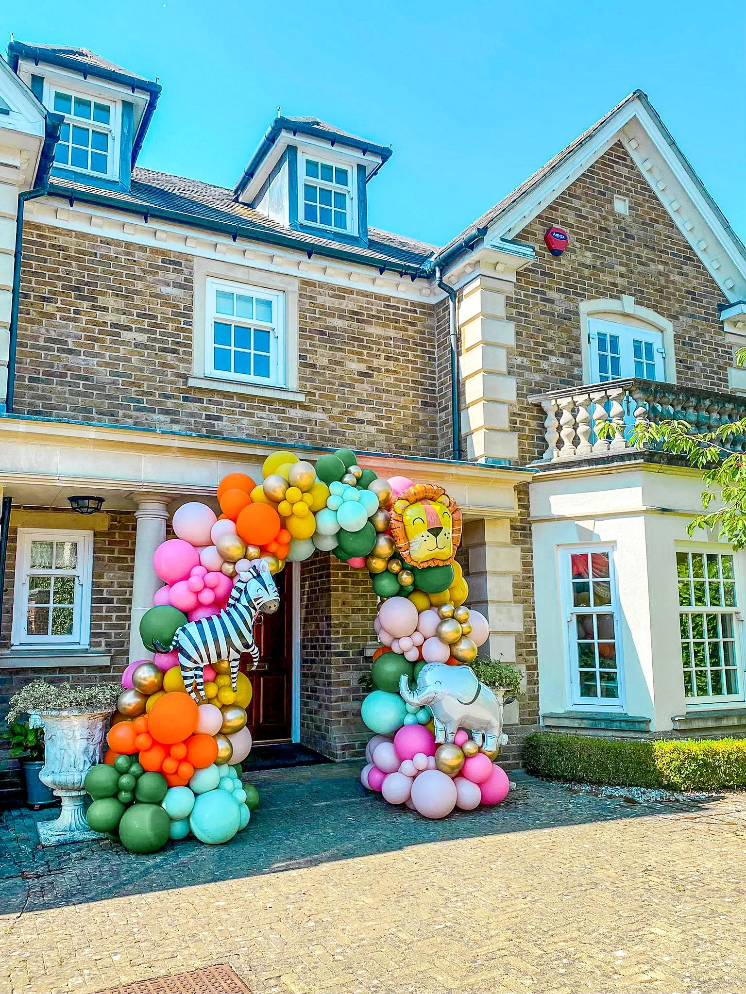 1st Birthday - Beaconsfield - Safari Arch  (3).jpg