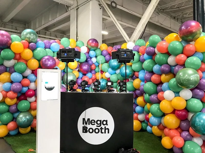 MegaBooth-2-800x600.jpg