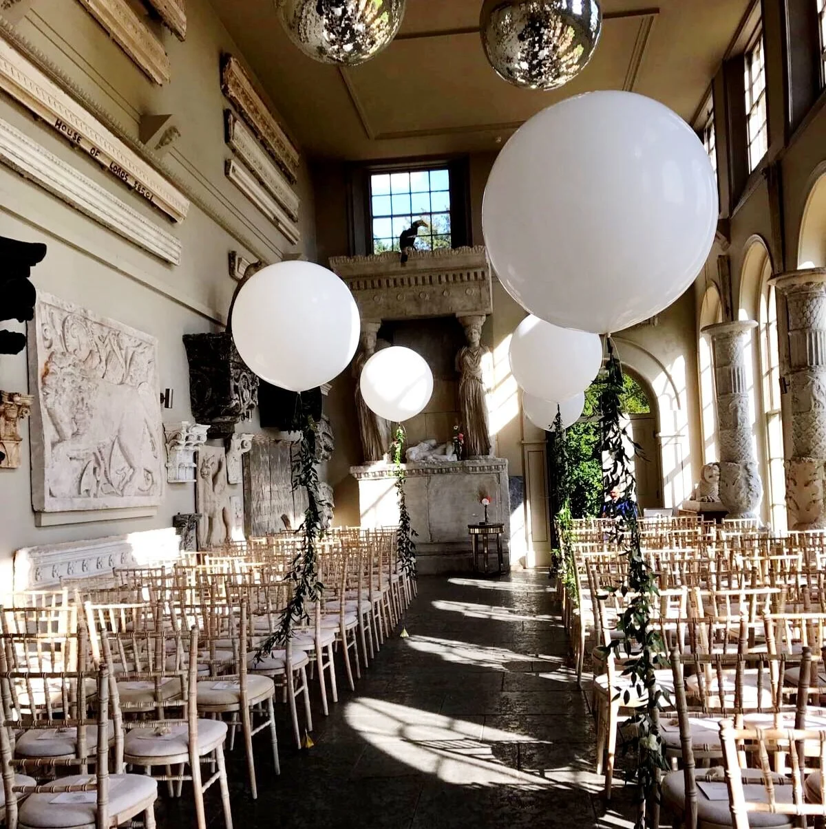 Bubblegum Balloons at Aynhoe Park 1 - Large.jpg