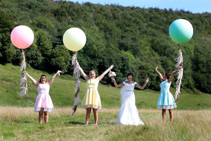 Bubblegum Balloons at Upwaltham Barns 6.jpg