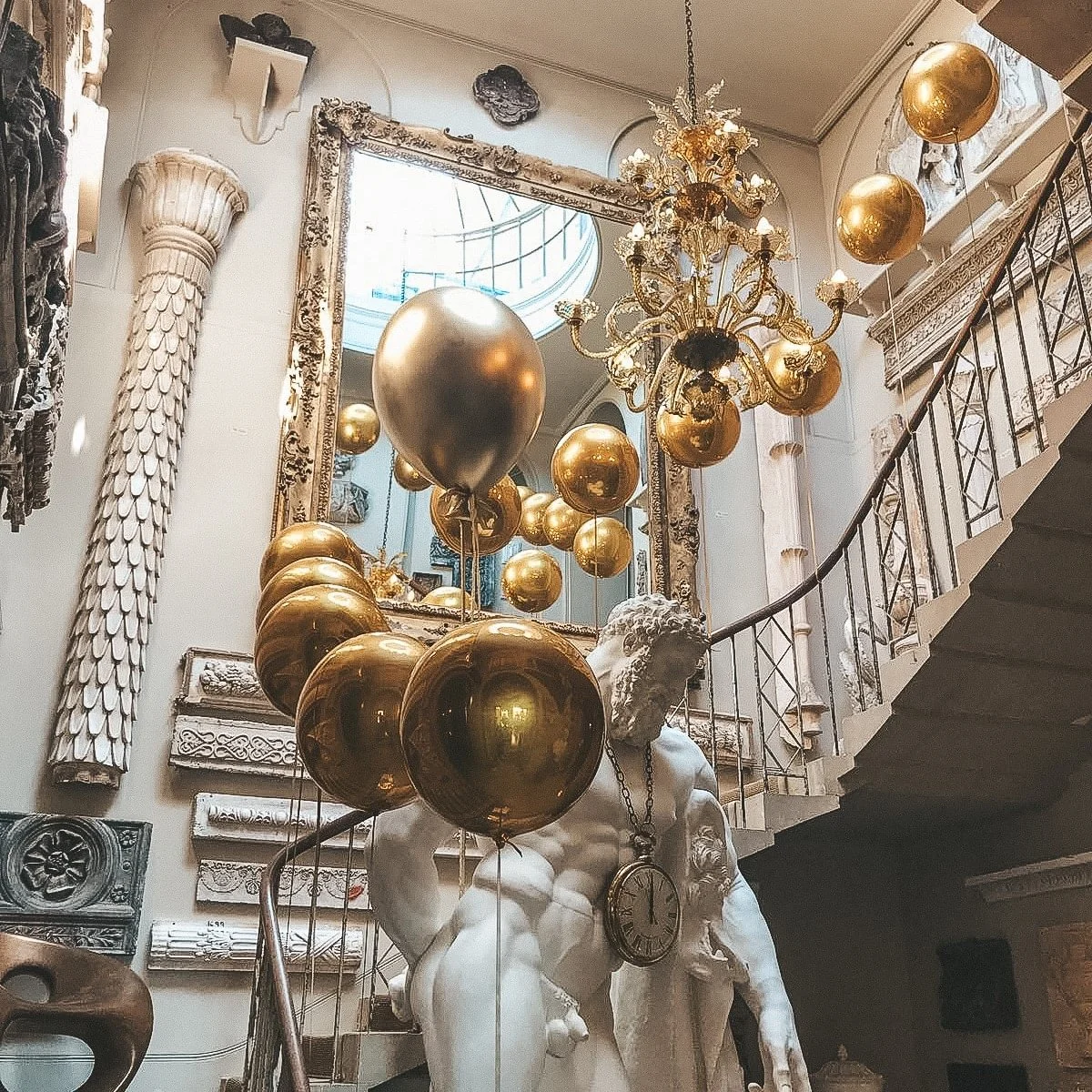 Bubblegum Balloons at Aynhoe Park 2 - Large.jpg