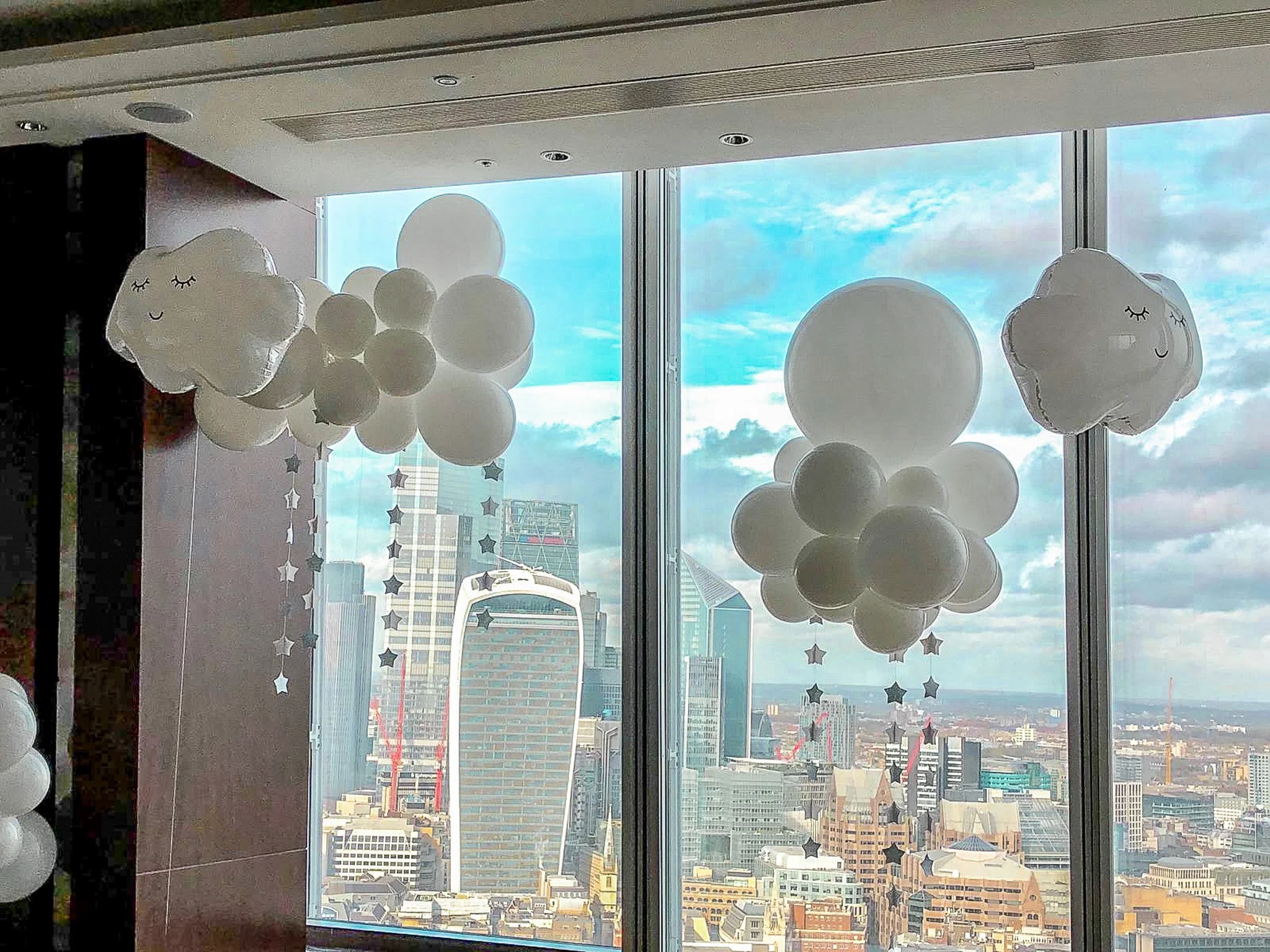 The proposers shangri-la anniversary white clouds (8)1.jpg