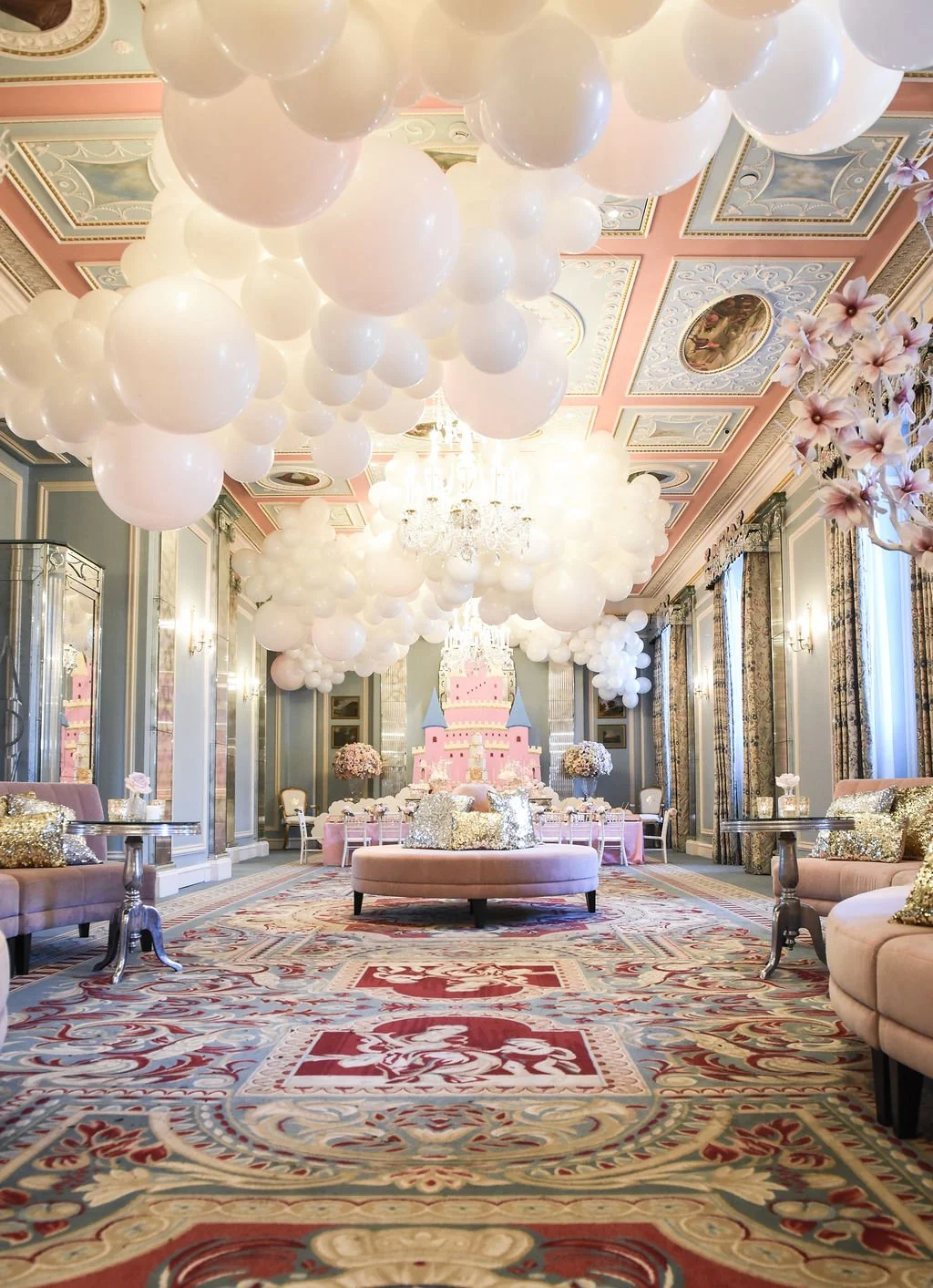 Bubblegum-Balloons-at-The-Lanesborough.jpg