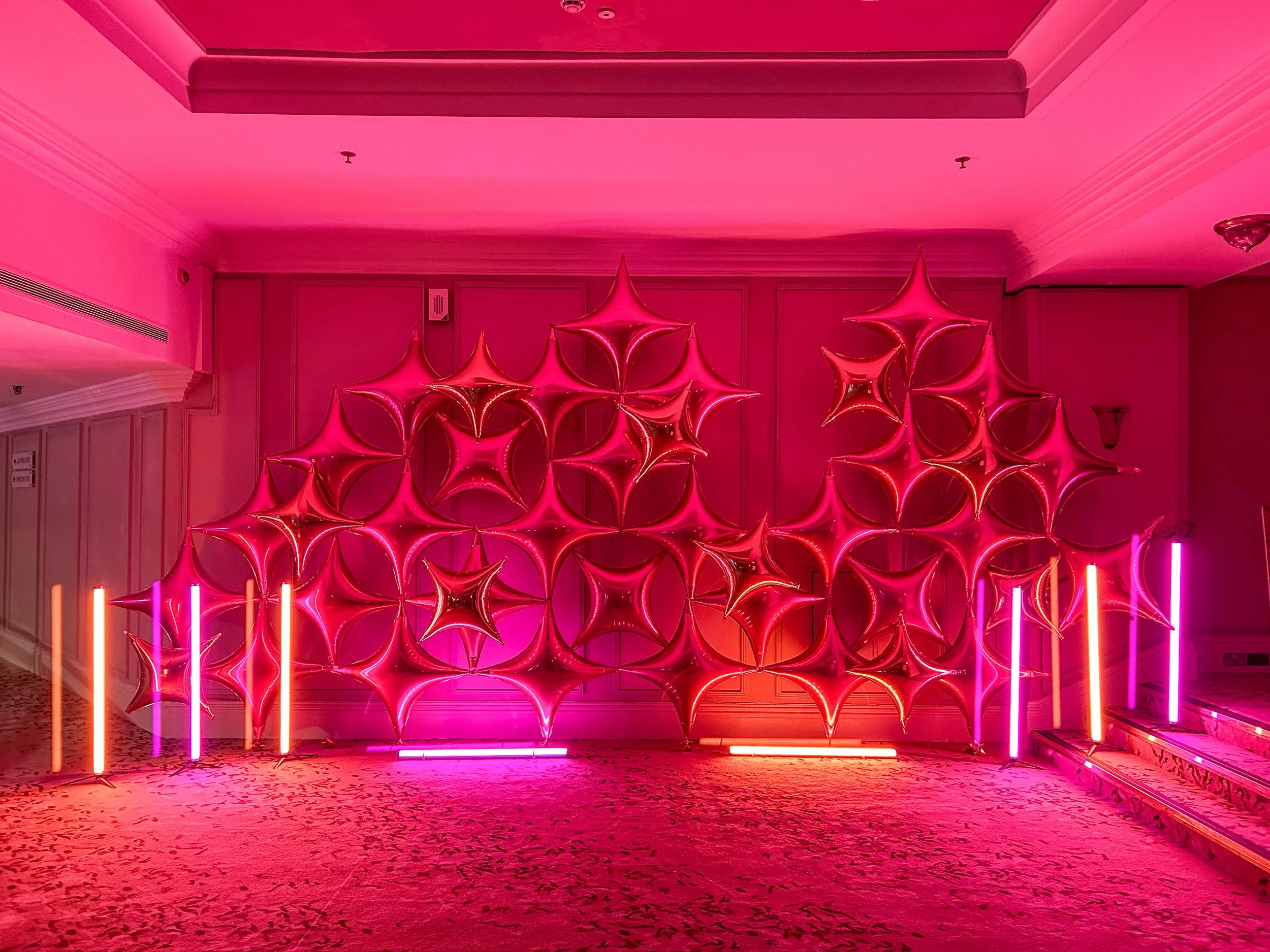 Performance Marketing Awards Grosvenor House Hot Pink Star Point Foil Installation Wall