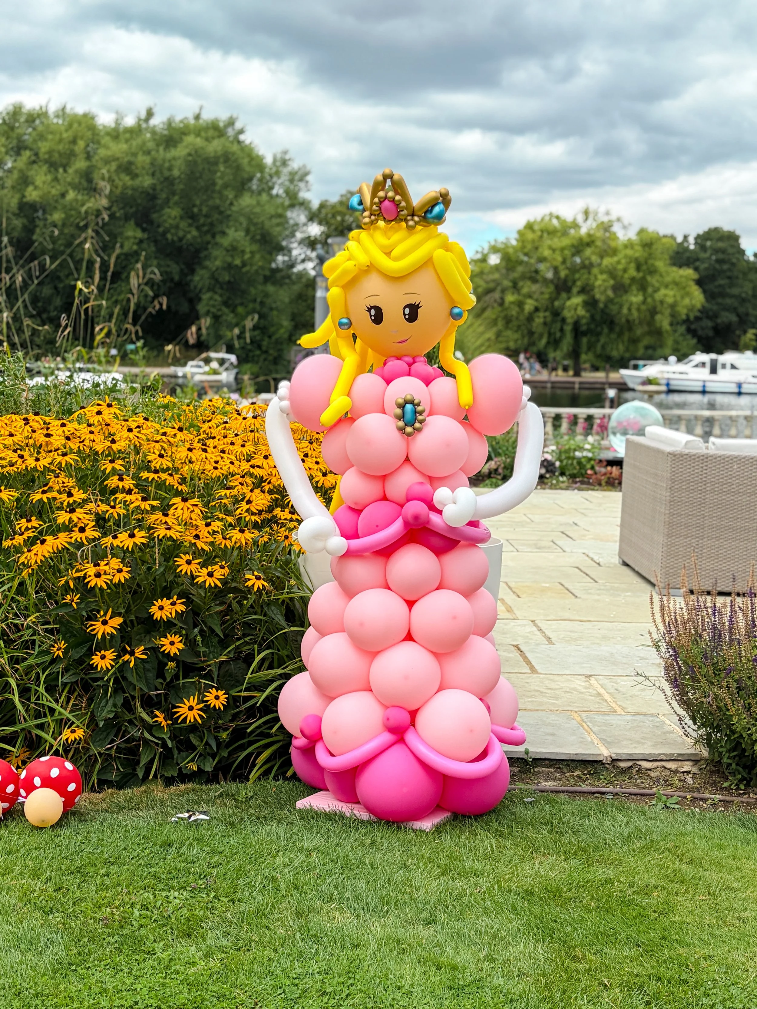 Princess Peach 5th Mario Birthday Balloon Model Character Castle