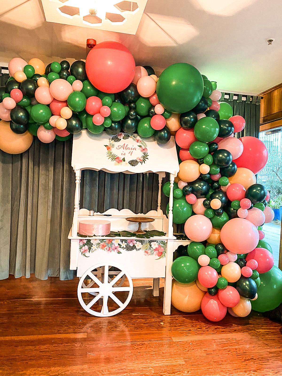 Les Enfants Hawaii Arch (1).jpg