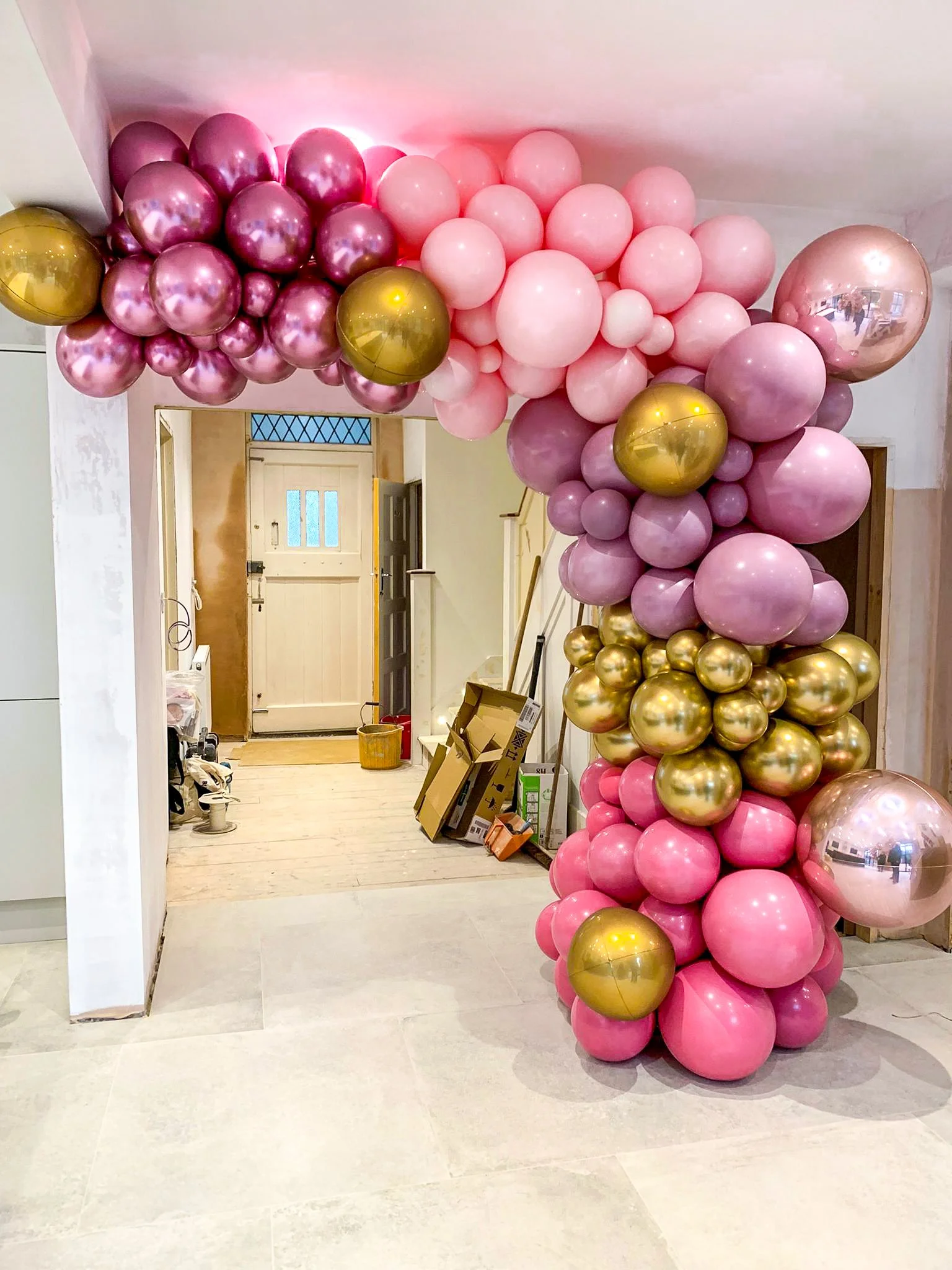 40th Birthday Beckenham Pink Arch (3).jpg