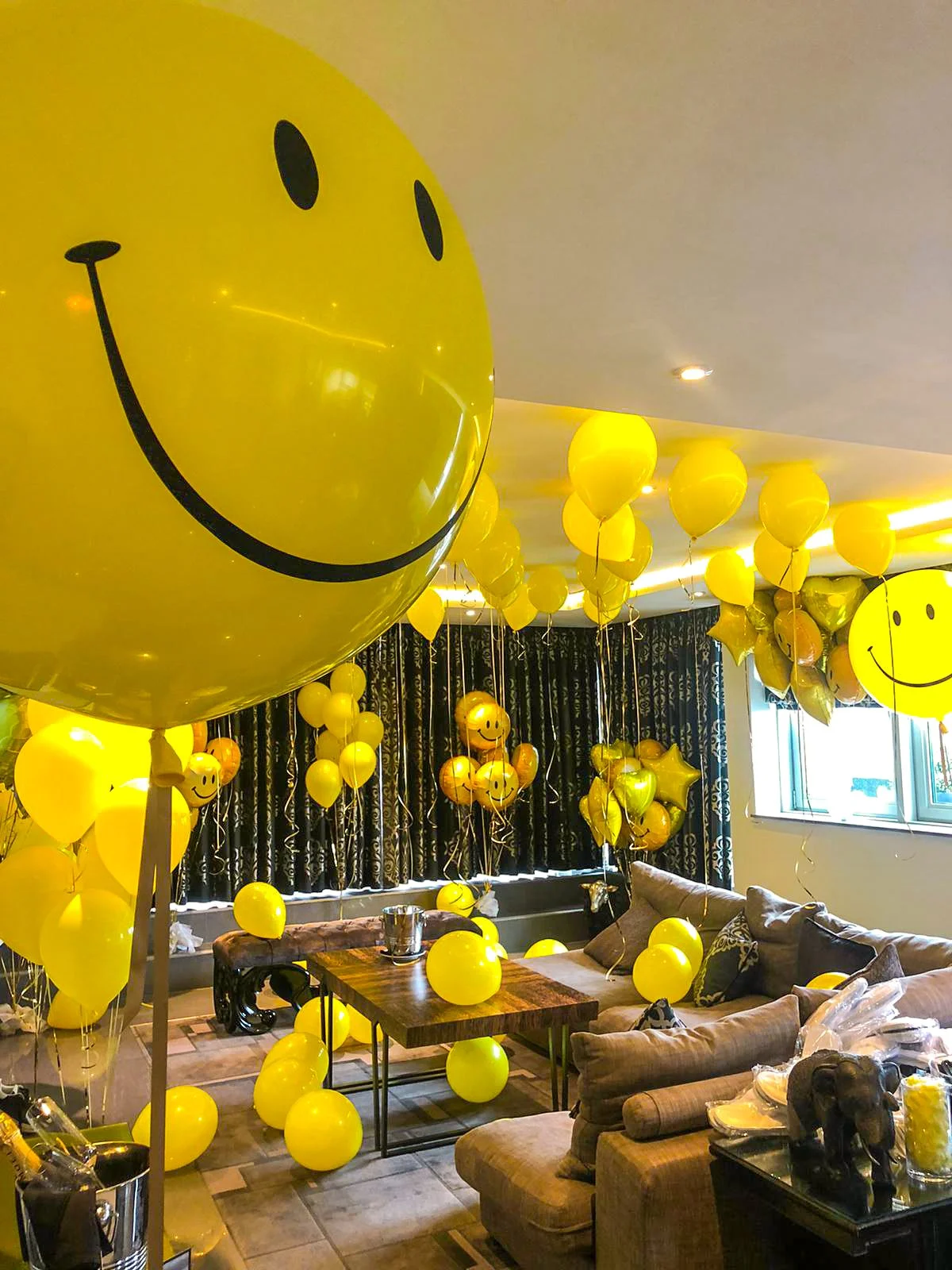 Mayfair Hotel Limelight Access Emoji (1).jpg