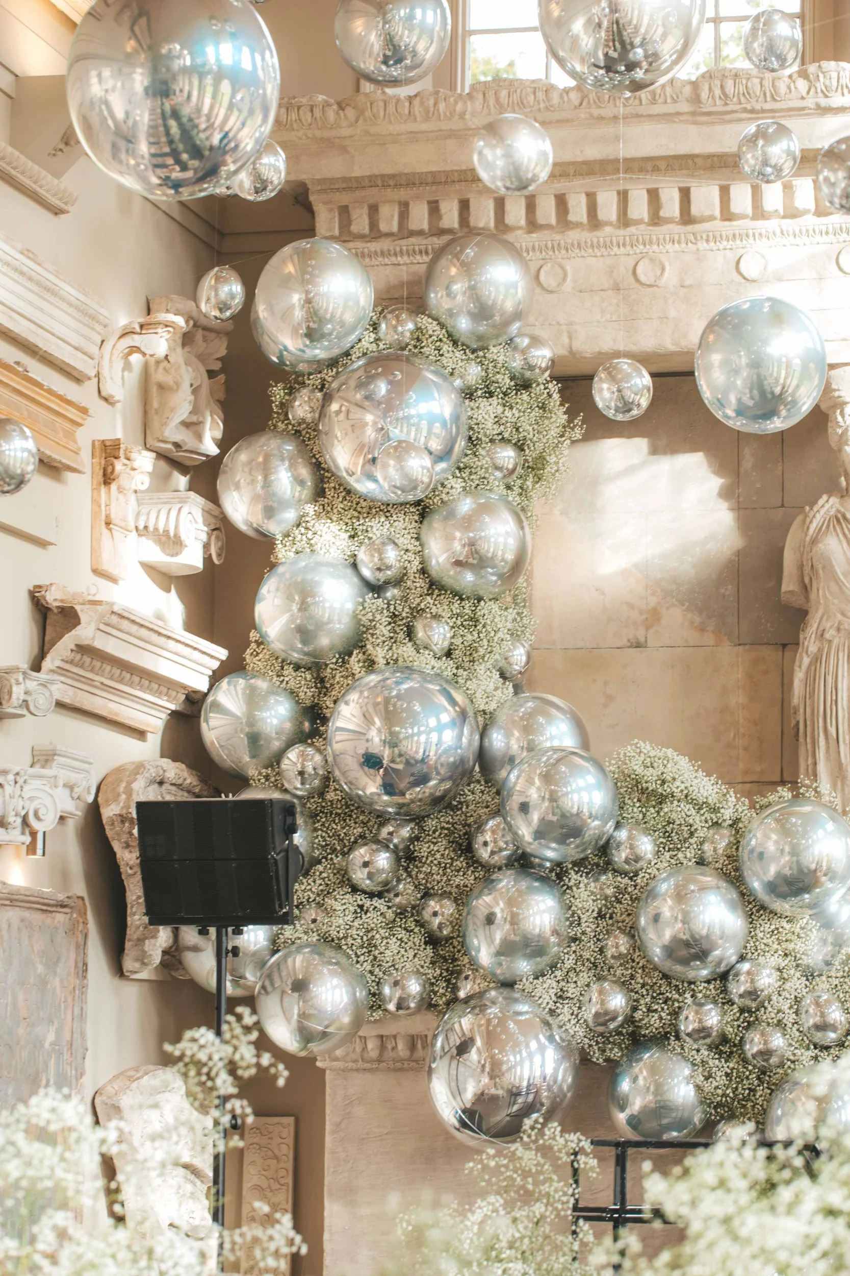 Aynhoe Park Gypsophila Orbz Installation - Large6.jpg