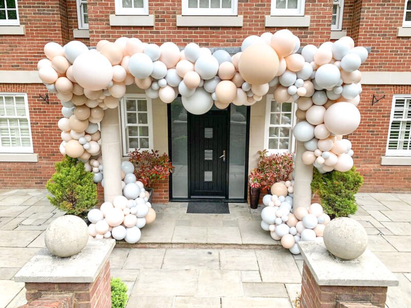 Perrie-Edwards-Baby-Shower-7-800x600.jpg