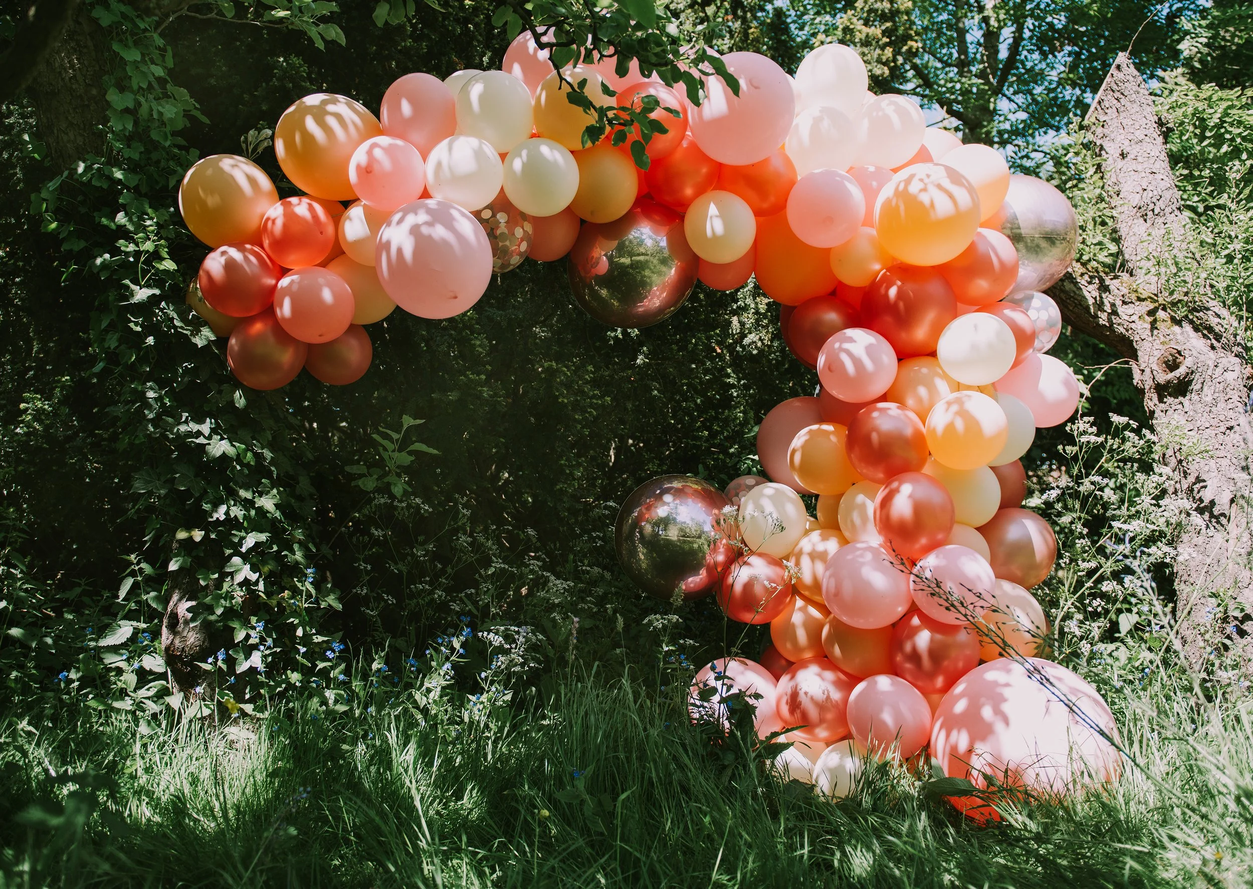 Bubblegum Balloons photographed by Bear And Pine.jpg
