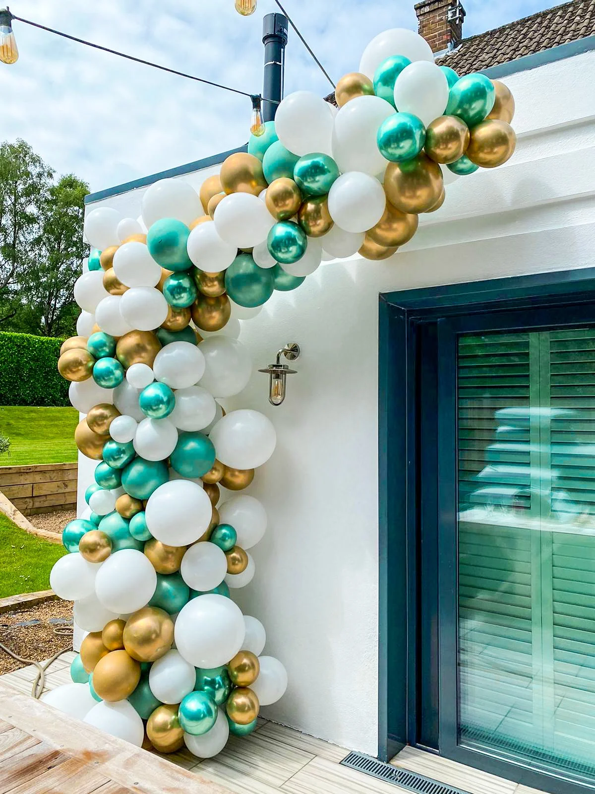 Pretty Garden Arch (3).jpg