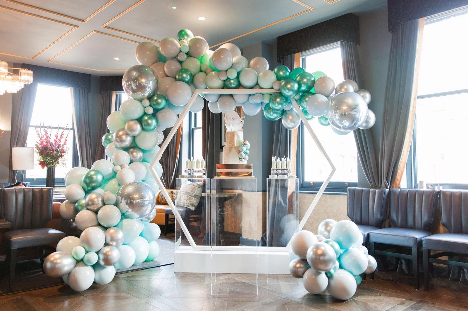 Bubblegum Balloons for Foxes Events (2).jpeg