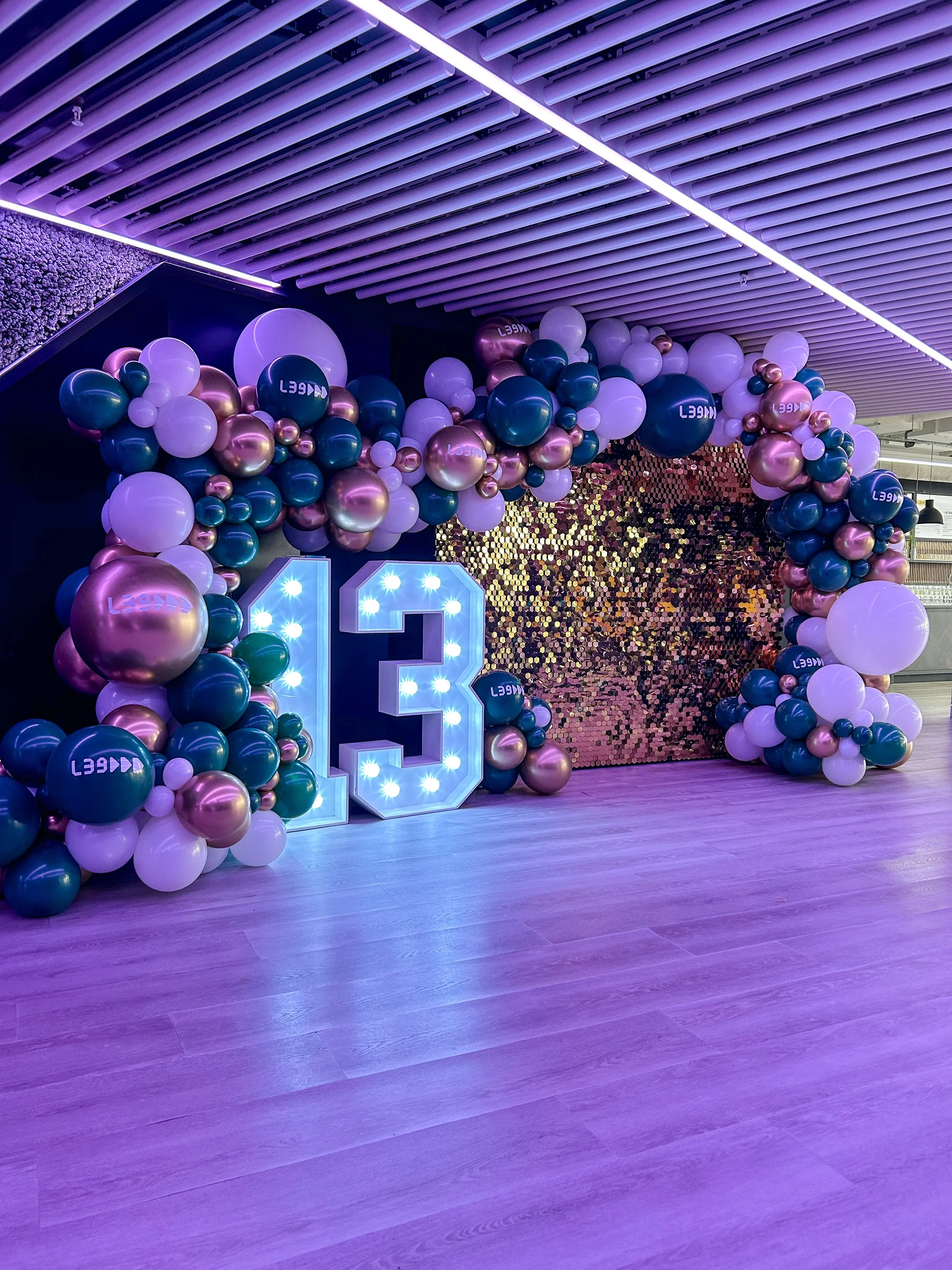 Canary Wharf Level39 One Canada Square Light Up Numbers