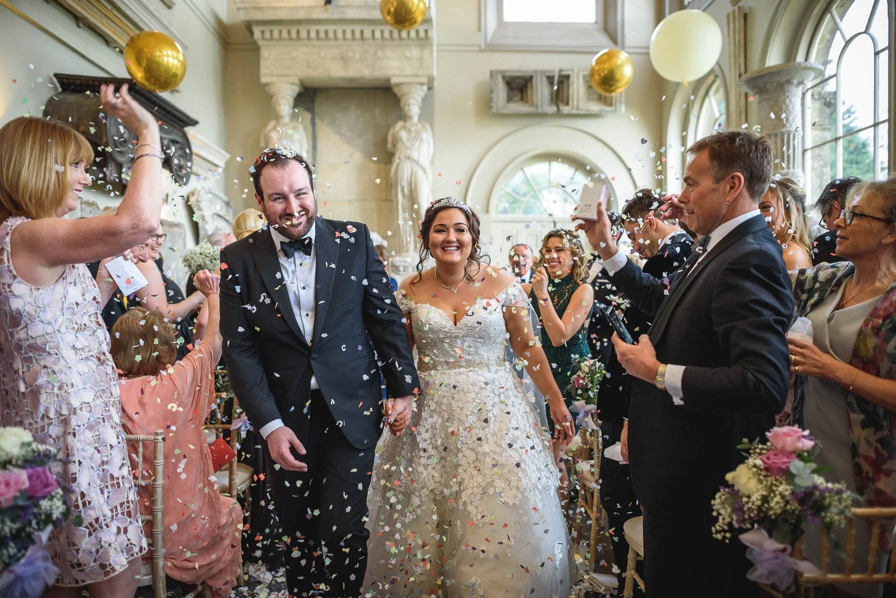 Bubblegum Balloons at Aynhoe Park, Guy Collier Photography 14 - Large.jpg