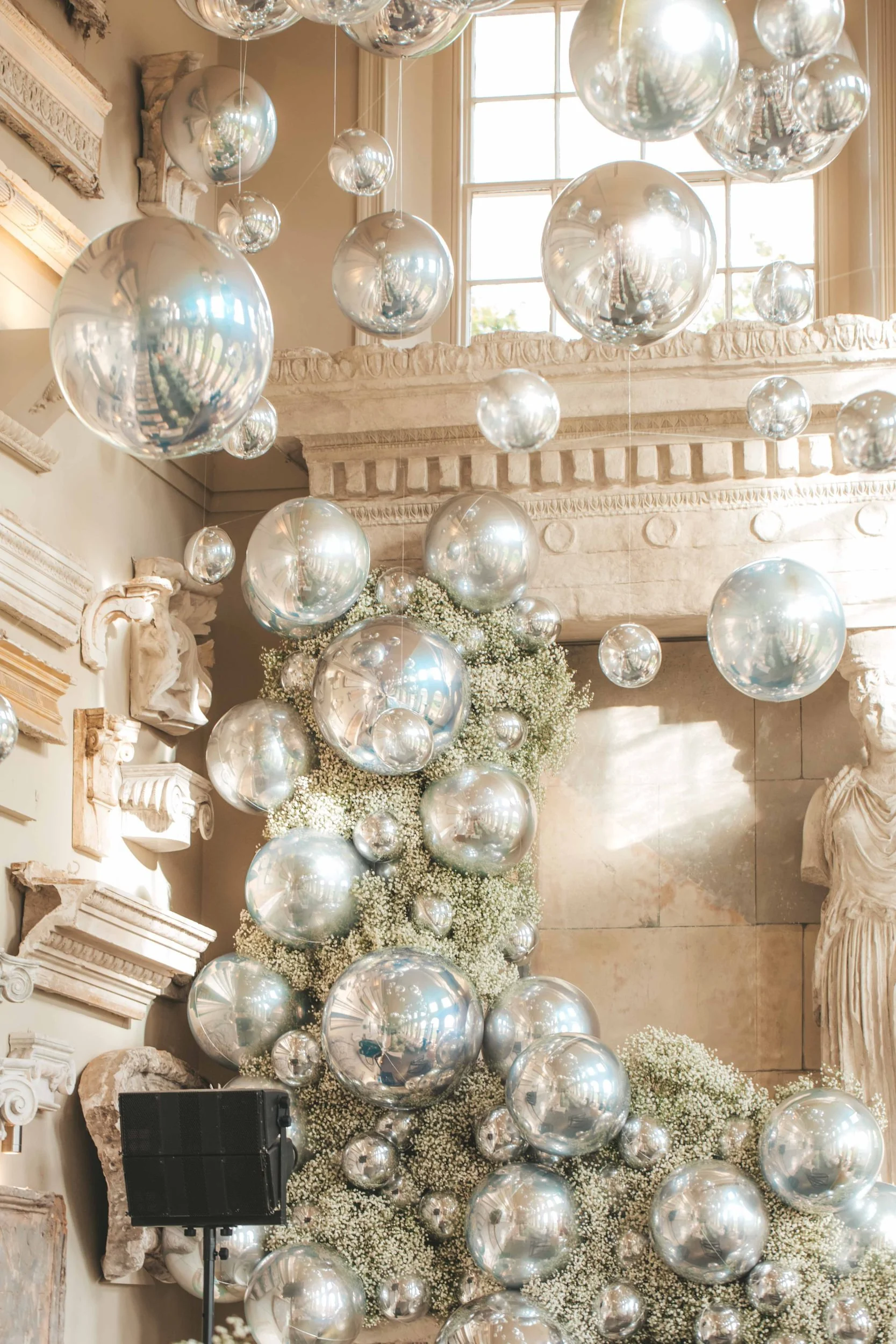 Aynhoe Park Gypsophila Orbz Installation - Large11.jpg