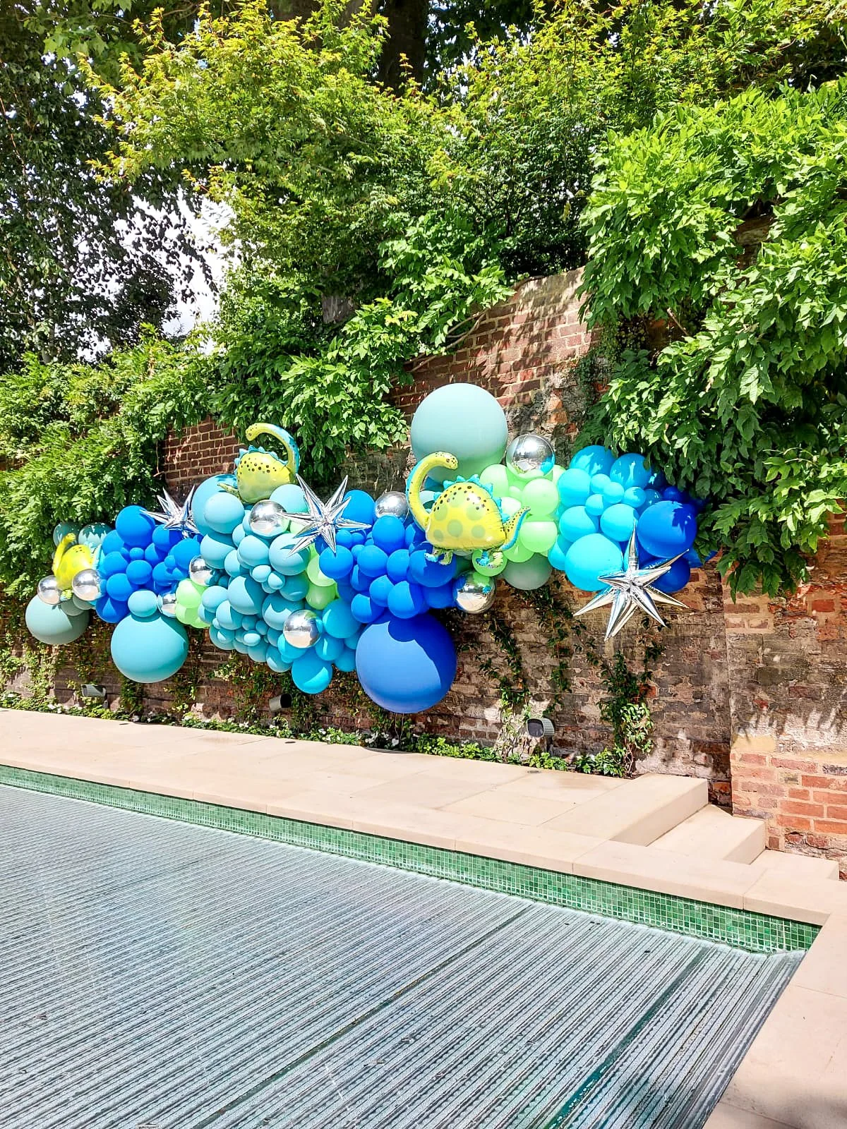 Oakley Capital - Dinosaur Party - Cheyne Mews (7).jpg