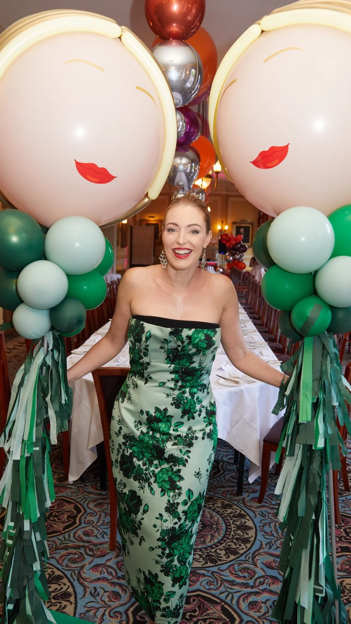 Olivia Tanner - 50th birthday -  Giant Face Balloon