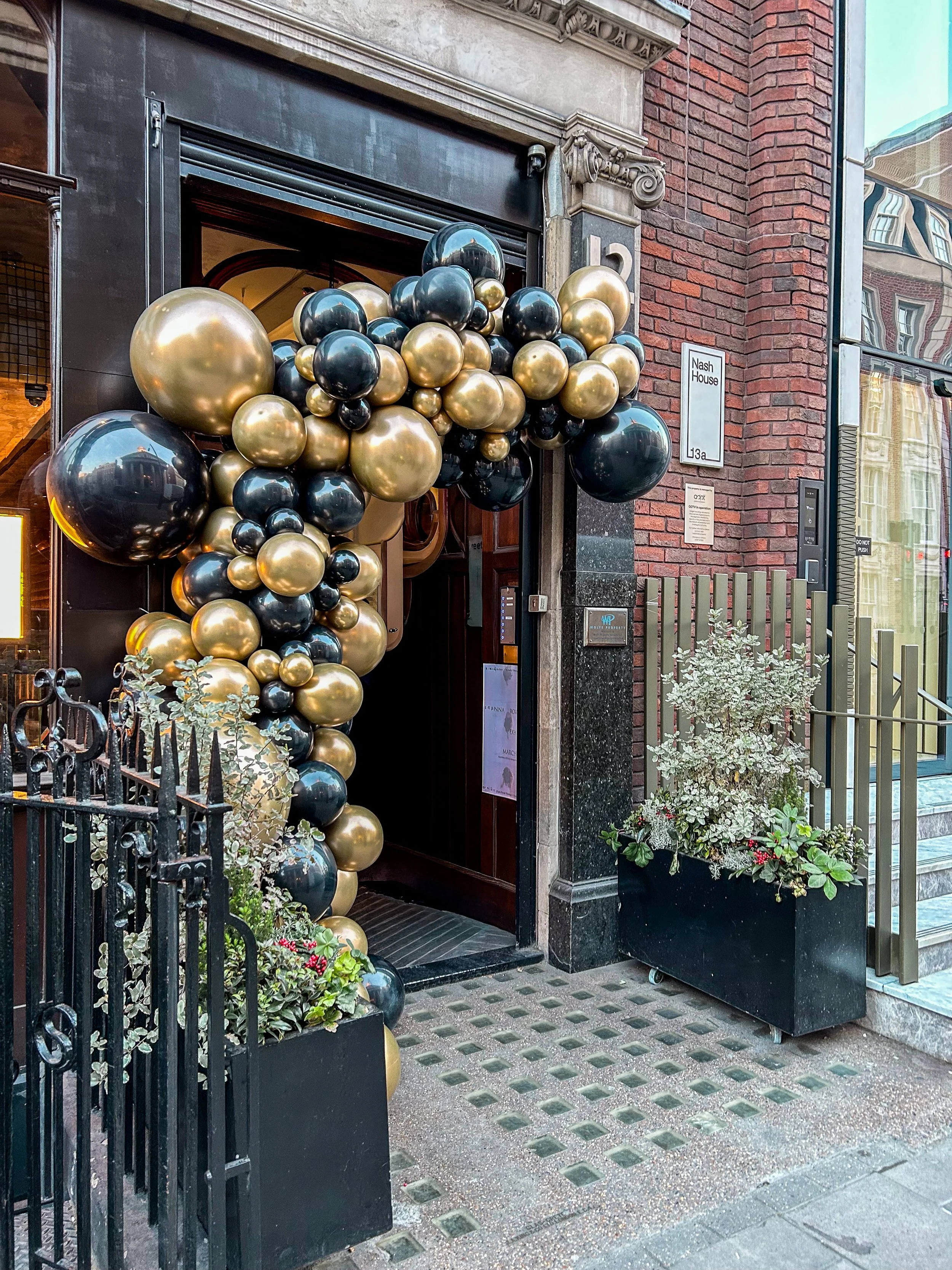 Humo Restaurant external arch