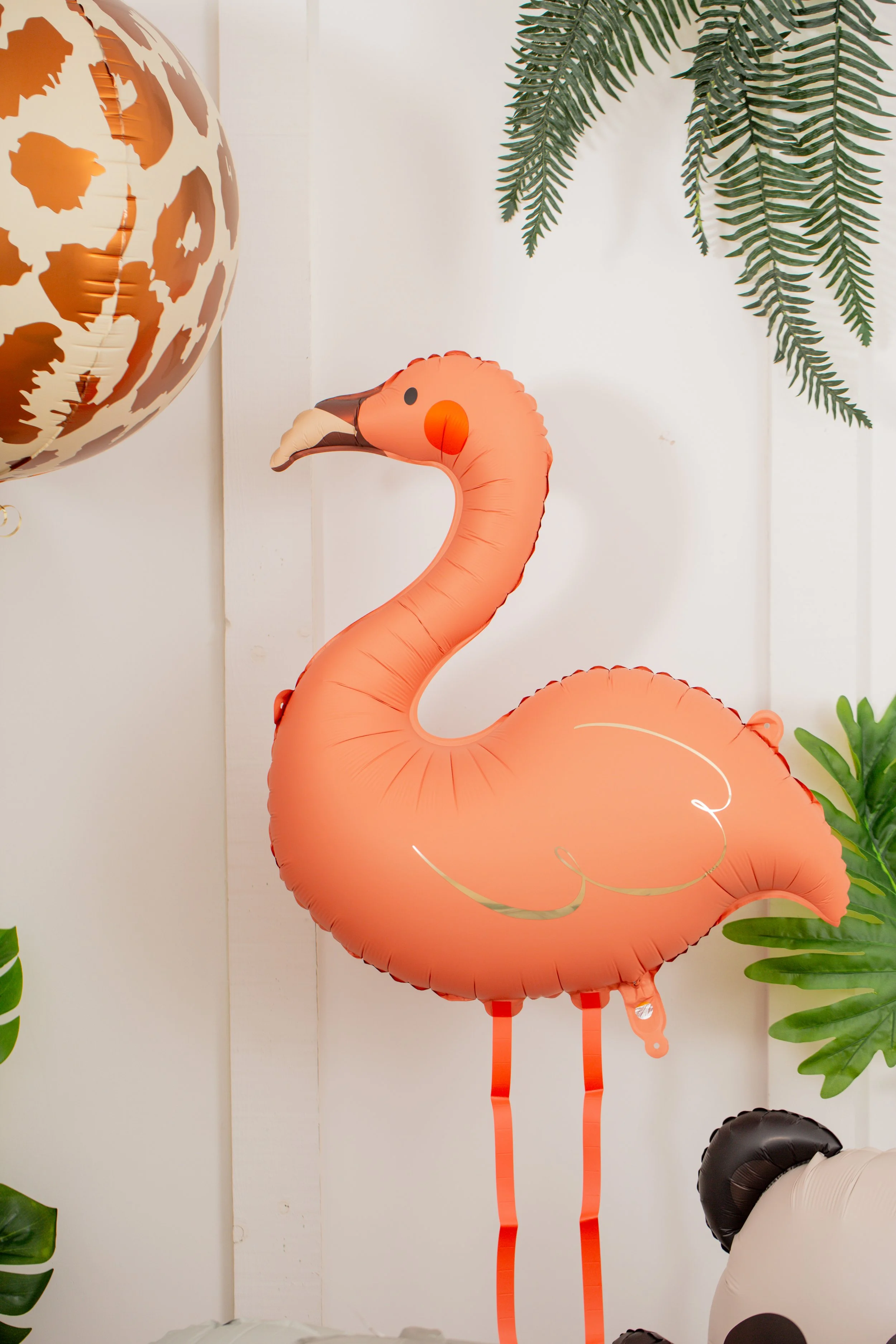 Party Deco Jungle themed animal foil sitters