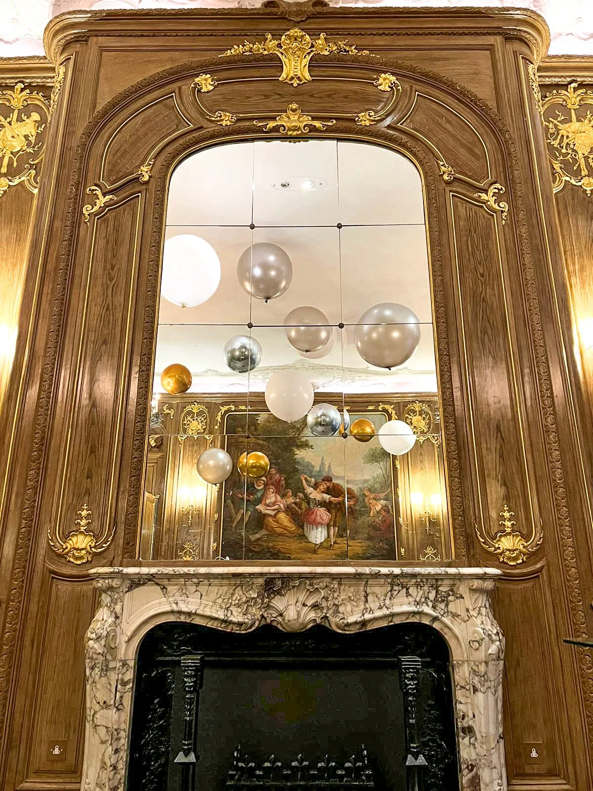 Claridge's - French Salon Suspended Ceiling Dec 2021 (5).jpg