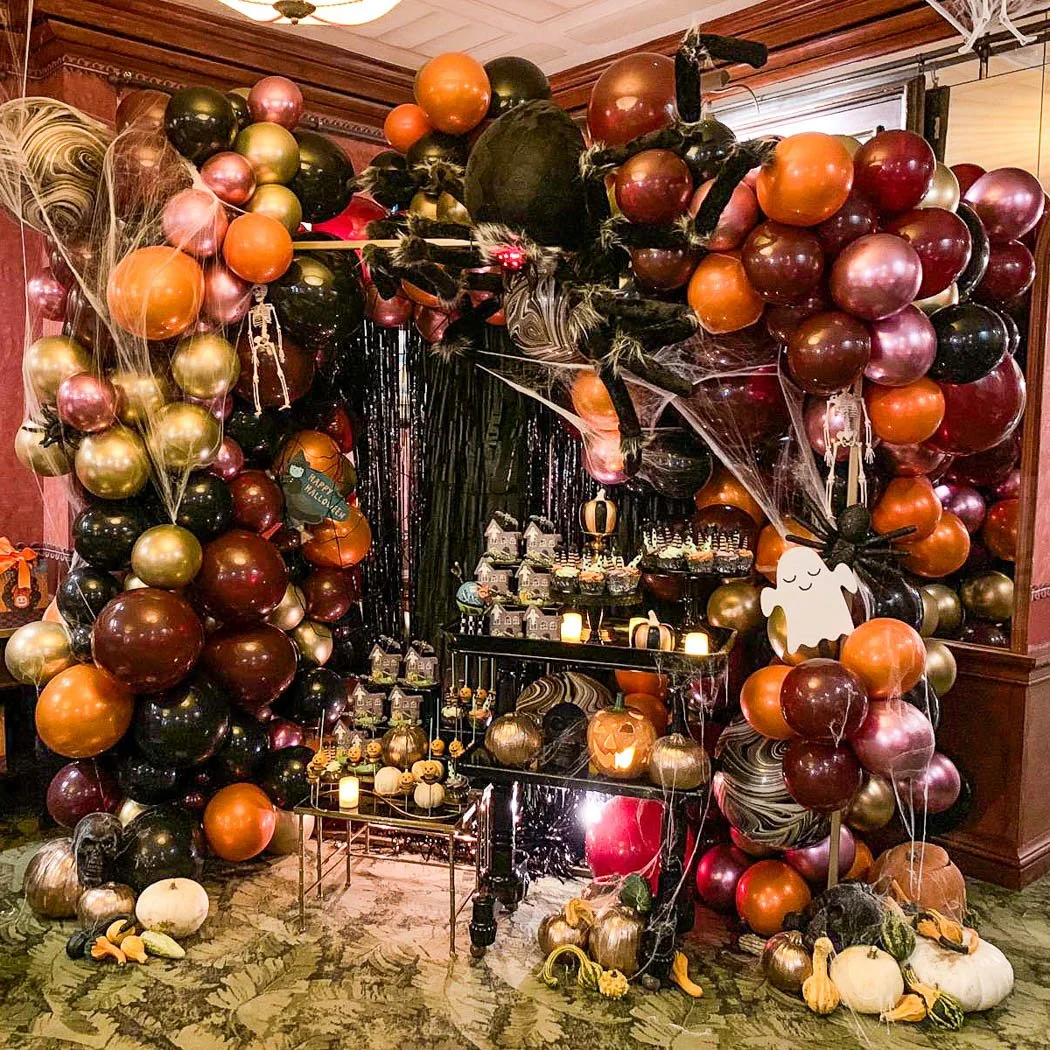 05.03 tatiana marks club halloween Caring (2).jpg