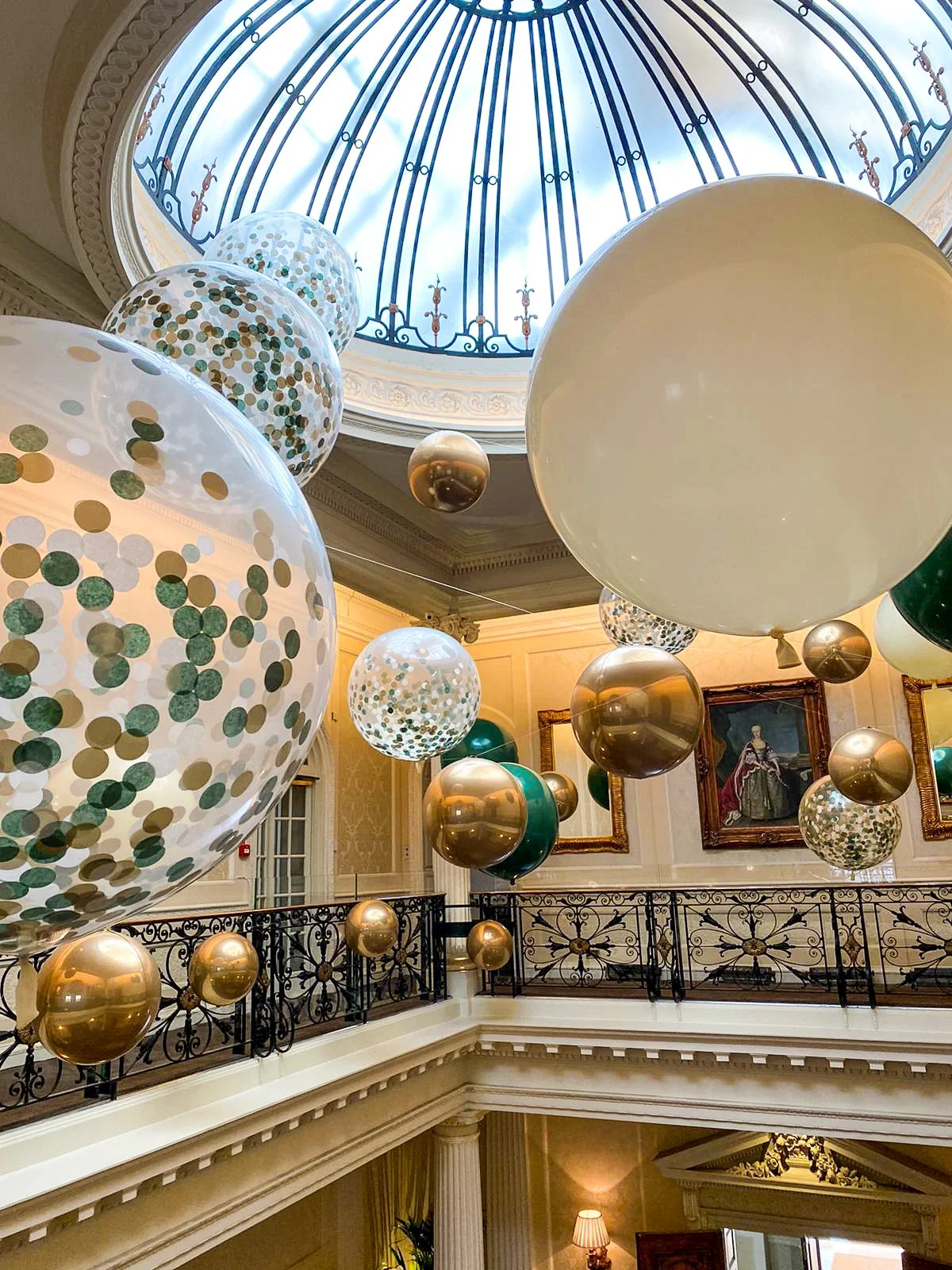 Hedsor Gold & Green Wedding July (11).jpg