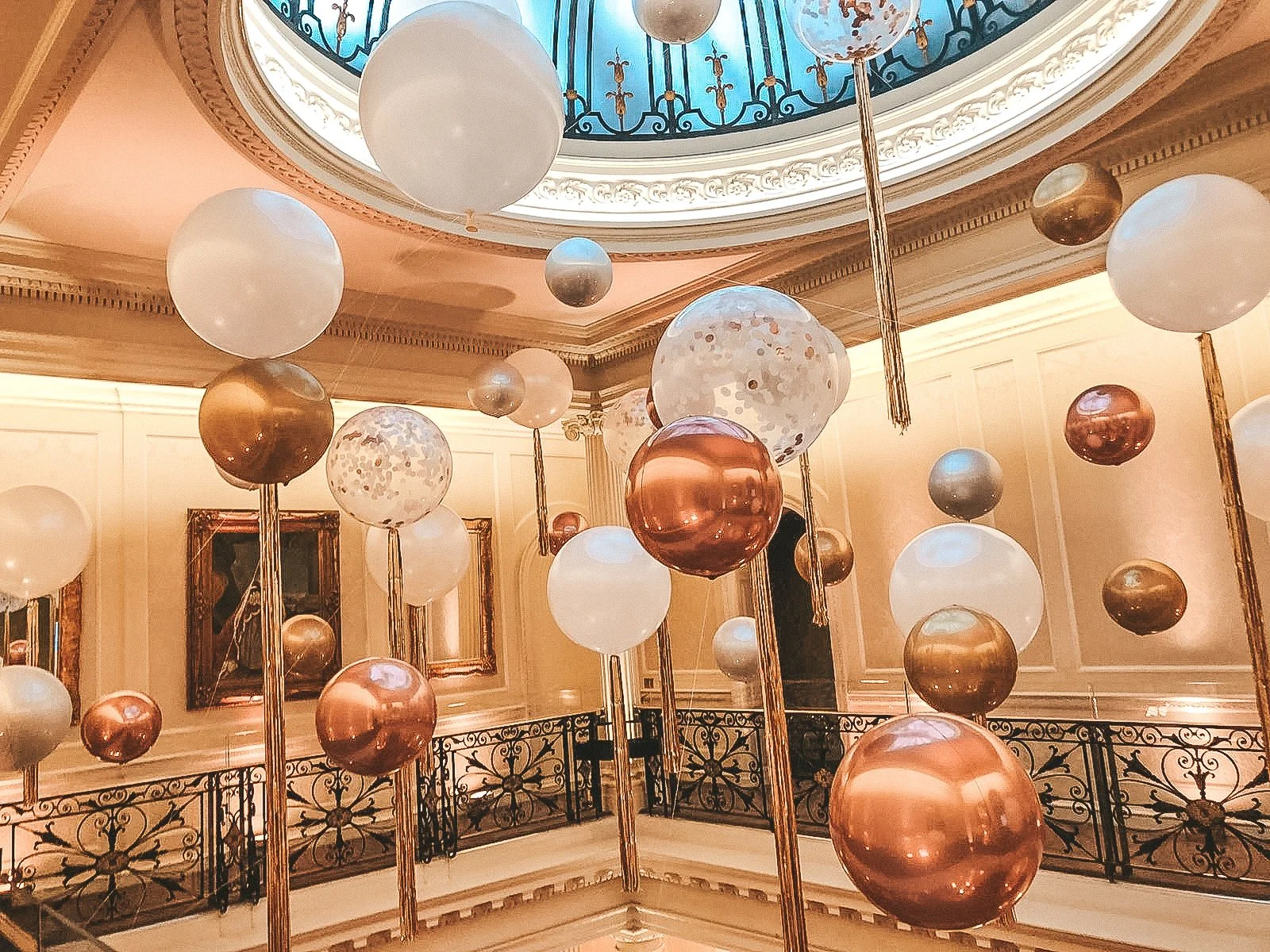 Billie Faiers 30th Hedsor House (21).jpg