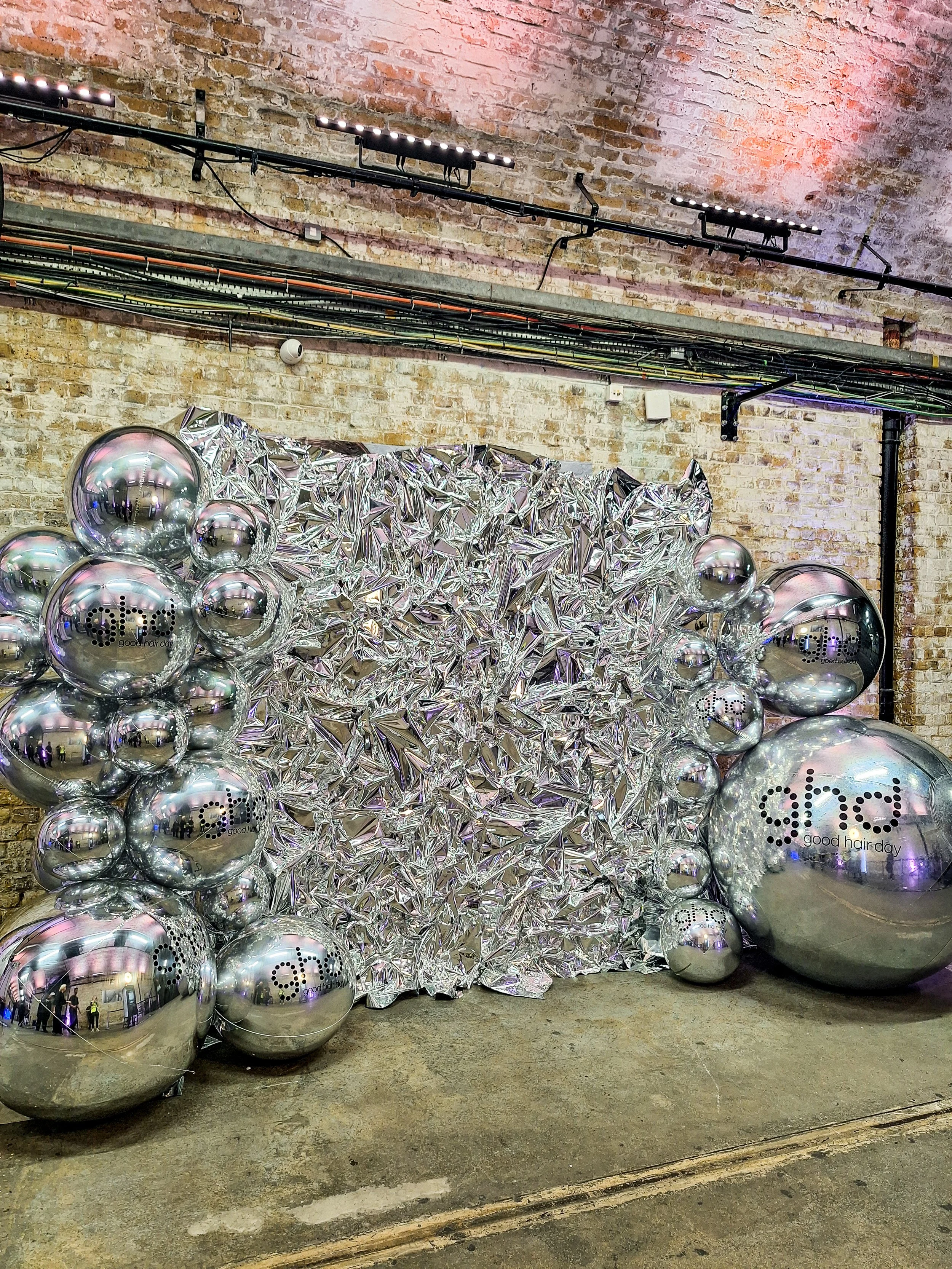 GHD Silver Crushed Wall Chrome Silver Sphere Installation