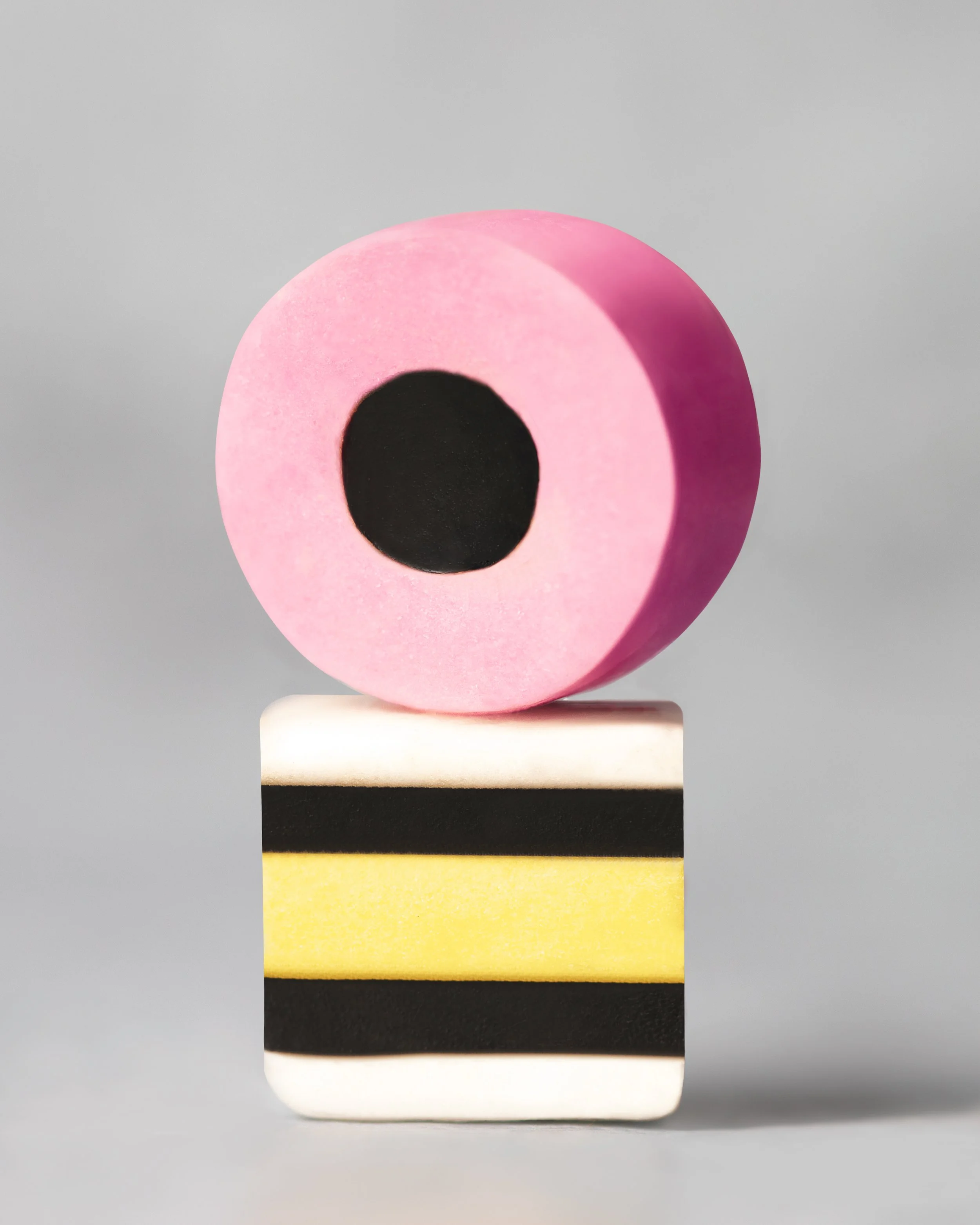 this image features allsorts, sweet, macro, ingredient, produce, detailed, food