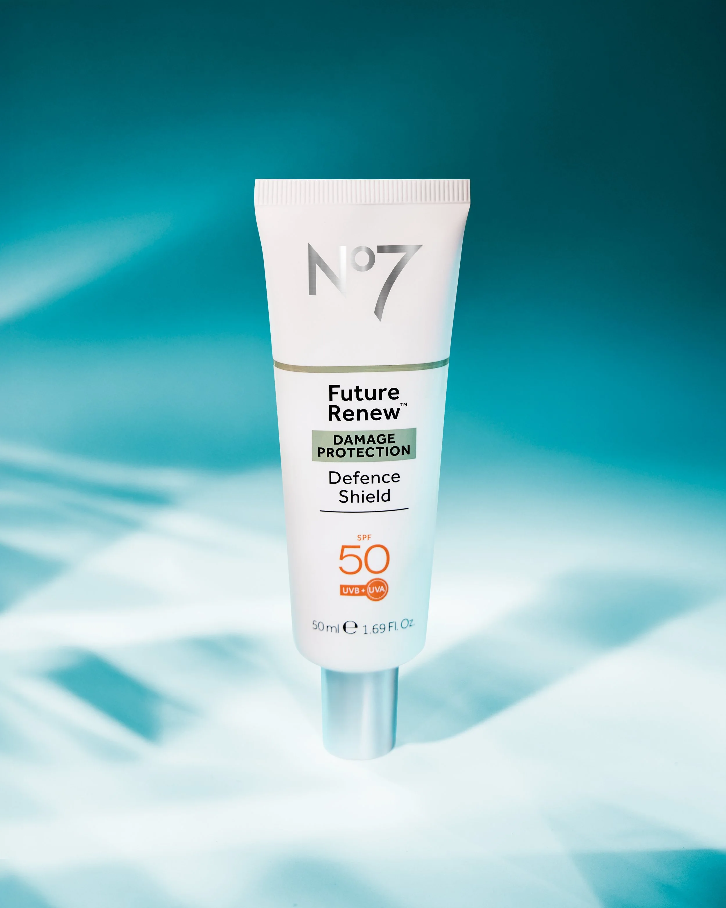 Lizzy Clough is a Commercial Photographer & Retoucher specialising in products, beauty, fragrance, food and drink. This image features No7 future renew SPF