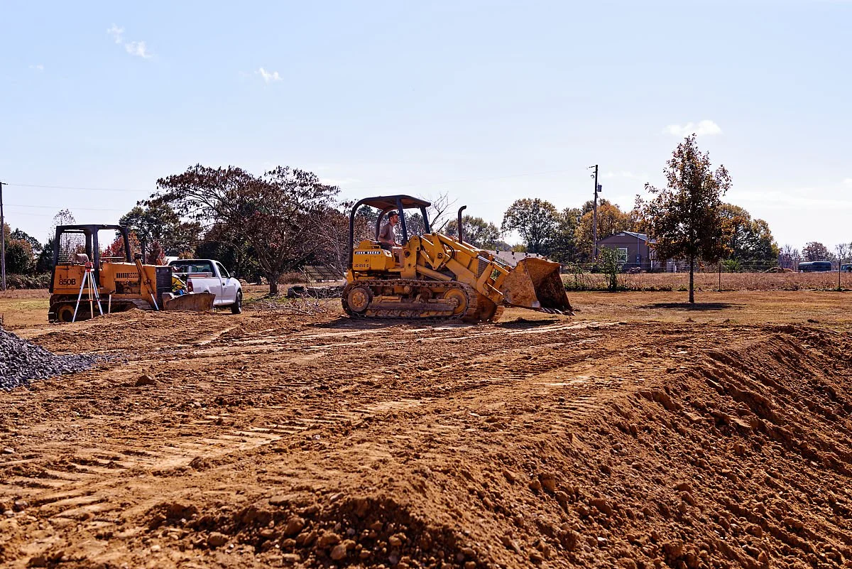 Dump Truck Gravel Spreading in Vilonia, AR