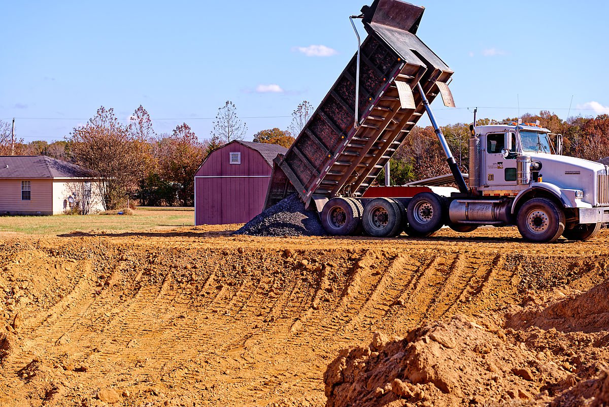 Dump Truck in Faulkner County