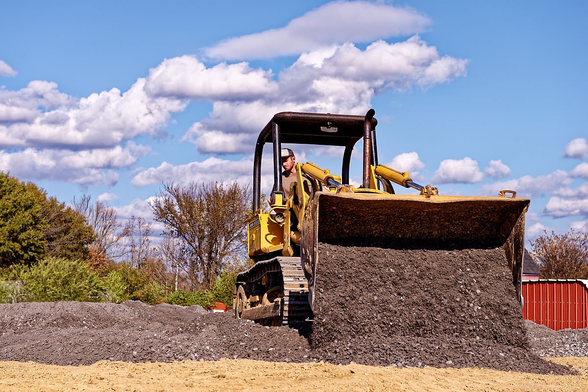 Dump Truck Gravel Hauling in Faulkner County