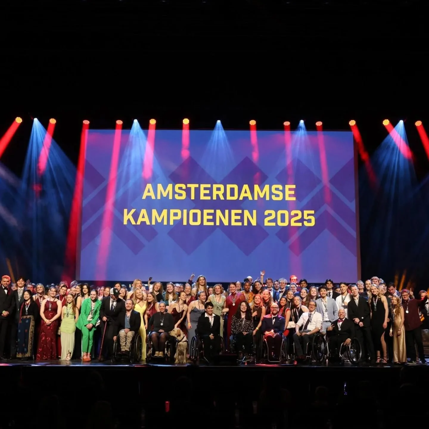 Onze stad is Sport City Number One.

Wat een fantastisch sportjaar was 2025 in Amsterdam. Met hoogtepunten die elkaar in rap tempo opvolgden. Met records, spektakel en momenten die ons bijblijven. Maar vooral met sporters die het beste van zichzelf l