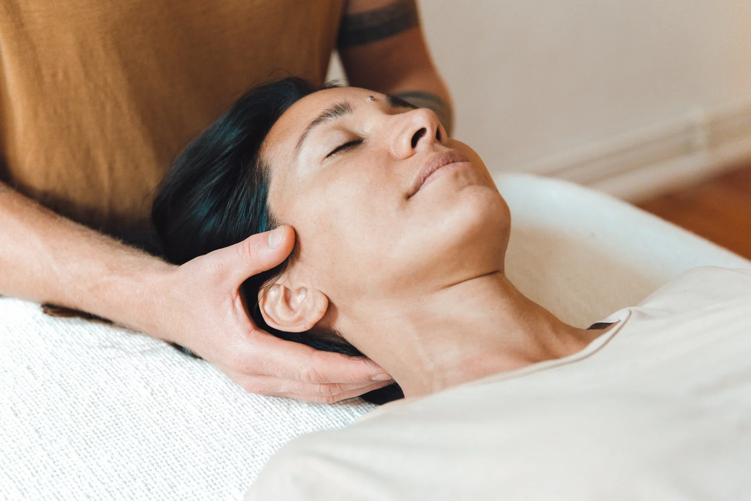 Embodiment Package deep diving somatic therapy support at Somatic Learning in Berlin