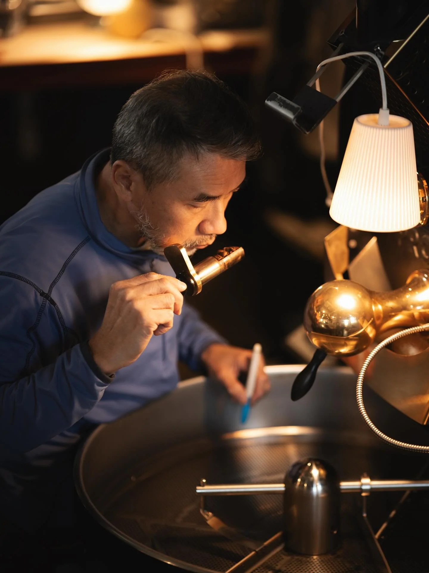 Did you know we roast our own coffee? 💛

Every coffee bean served at Mettricks has been lovingly and expertly cared for by Wilson, our Head of Coffee, in house coffee expert, and one of the loveliest and most passionate guys in our industry. 

Each 