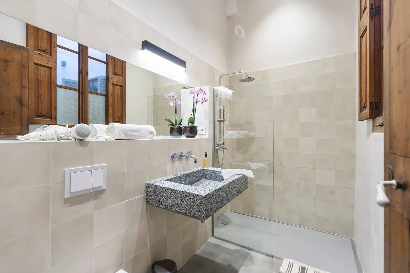 Carrer Master Bath copy.jpg
