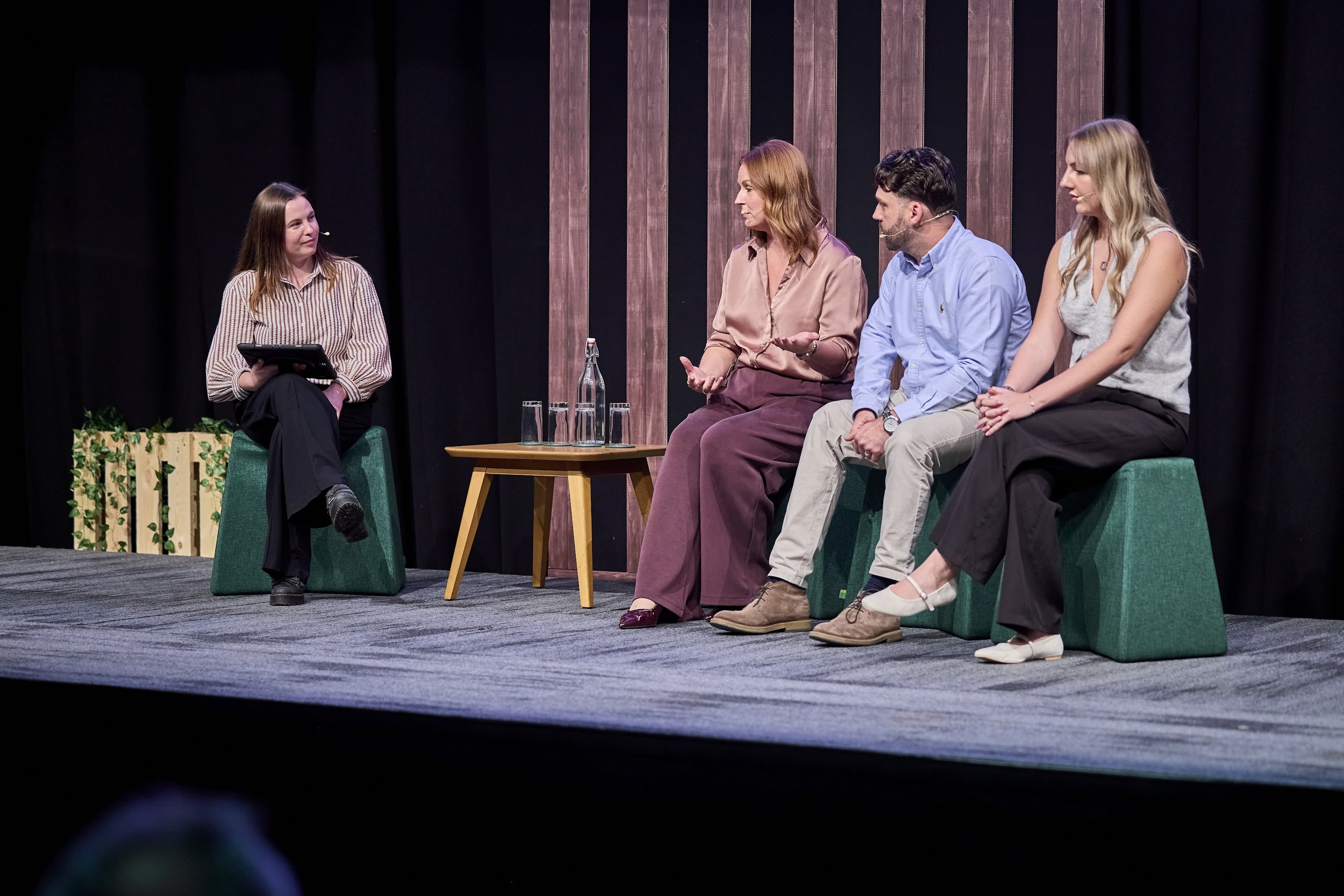 Eloise Hanson moderating a panel discussion at Best Western Hotels GB annual members conference on social media marketing strategies. 