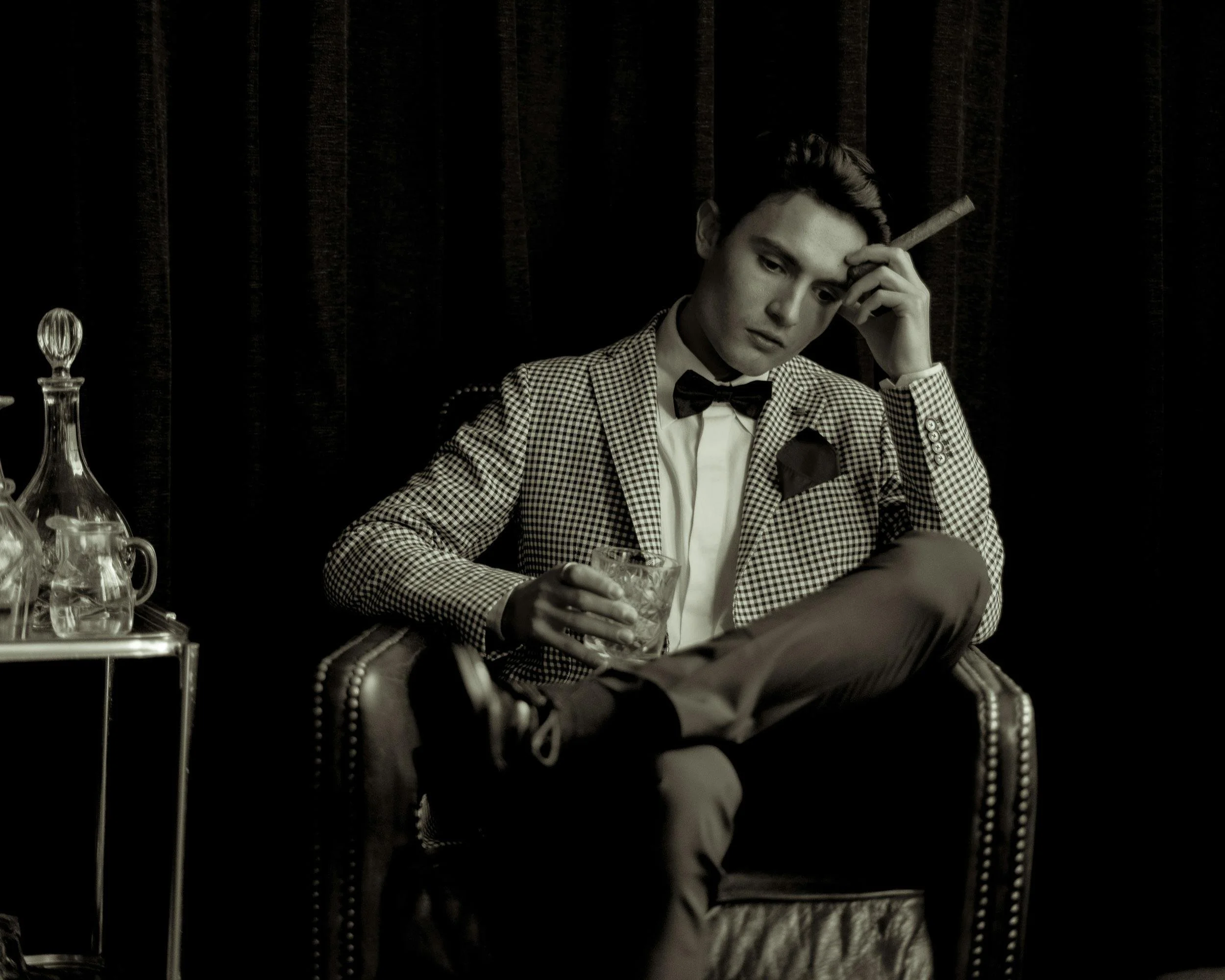 Handsome, Handgun, Handjob (Understall)