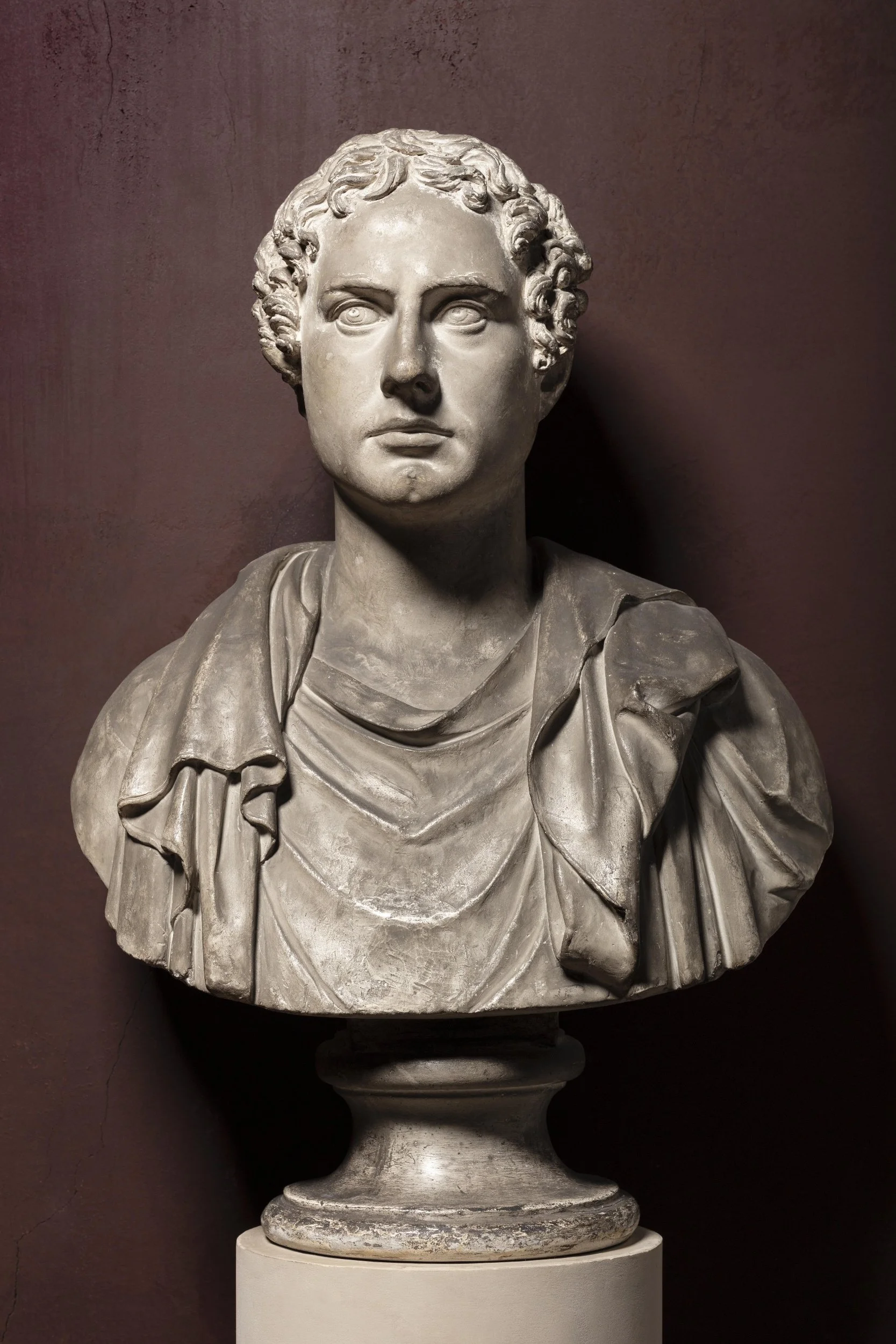 Source: Bertel Thorvaldsen (1770–1844), “George Gordon Byron (Original Model),” April 29, 1817–May 20, 1817, plaster cast portrait bust from initial clay sketch, 66.9 cm (26 11/32 in.) (height), Bequest from Bertel Thorvaldsen, March 24, 1844, access