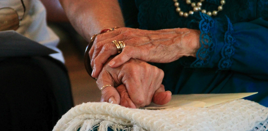 hourly carer job vacancies