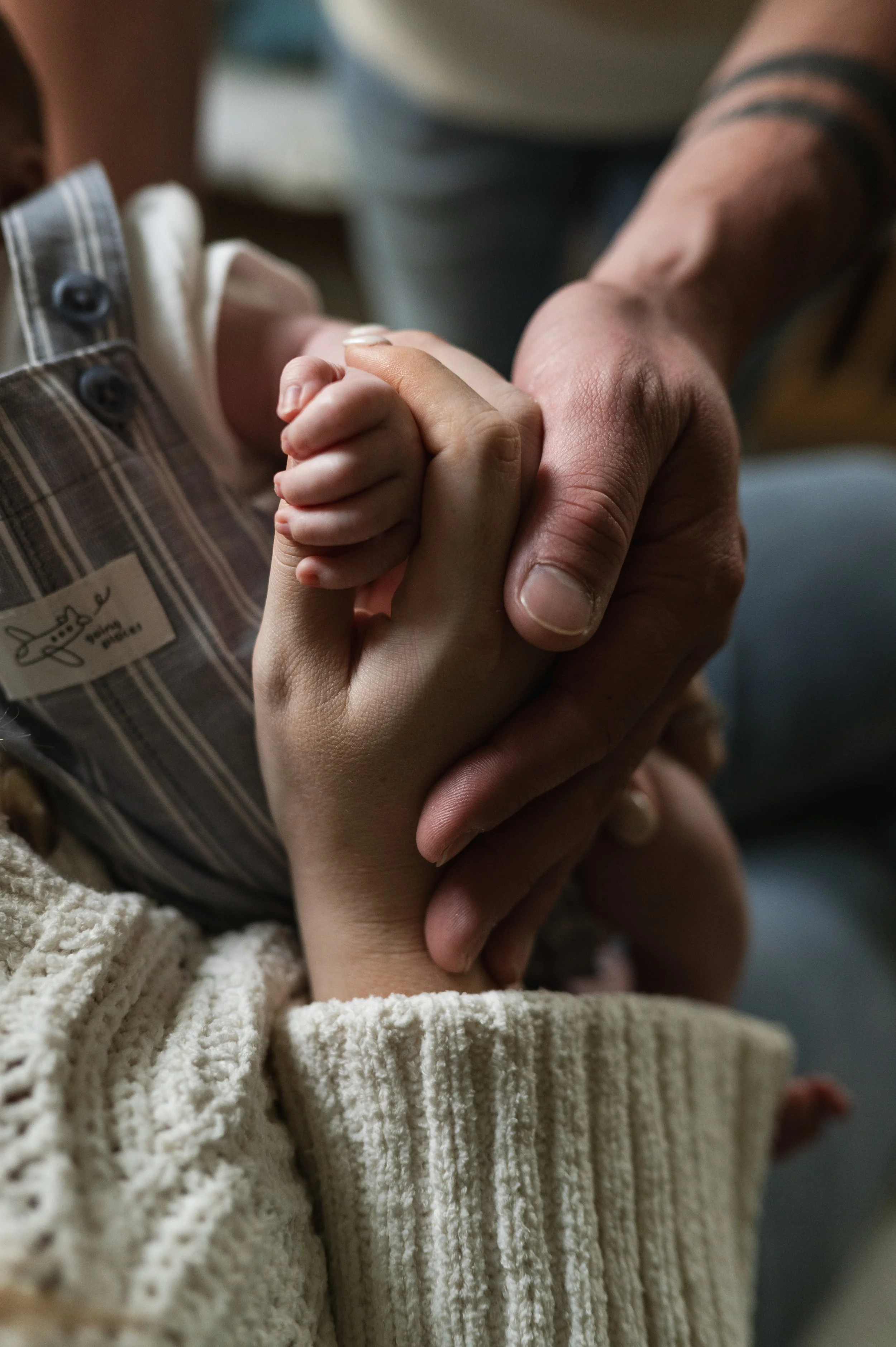 detail of newborn baby hands, moody, newborn photography, affordable, newborn photographer, clarksville tennessee, nashville tennessee