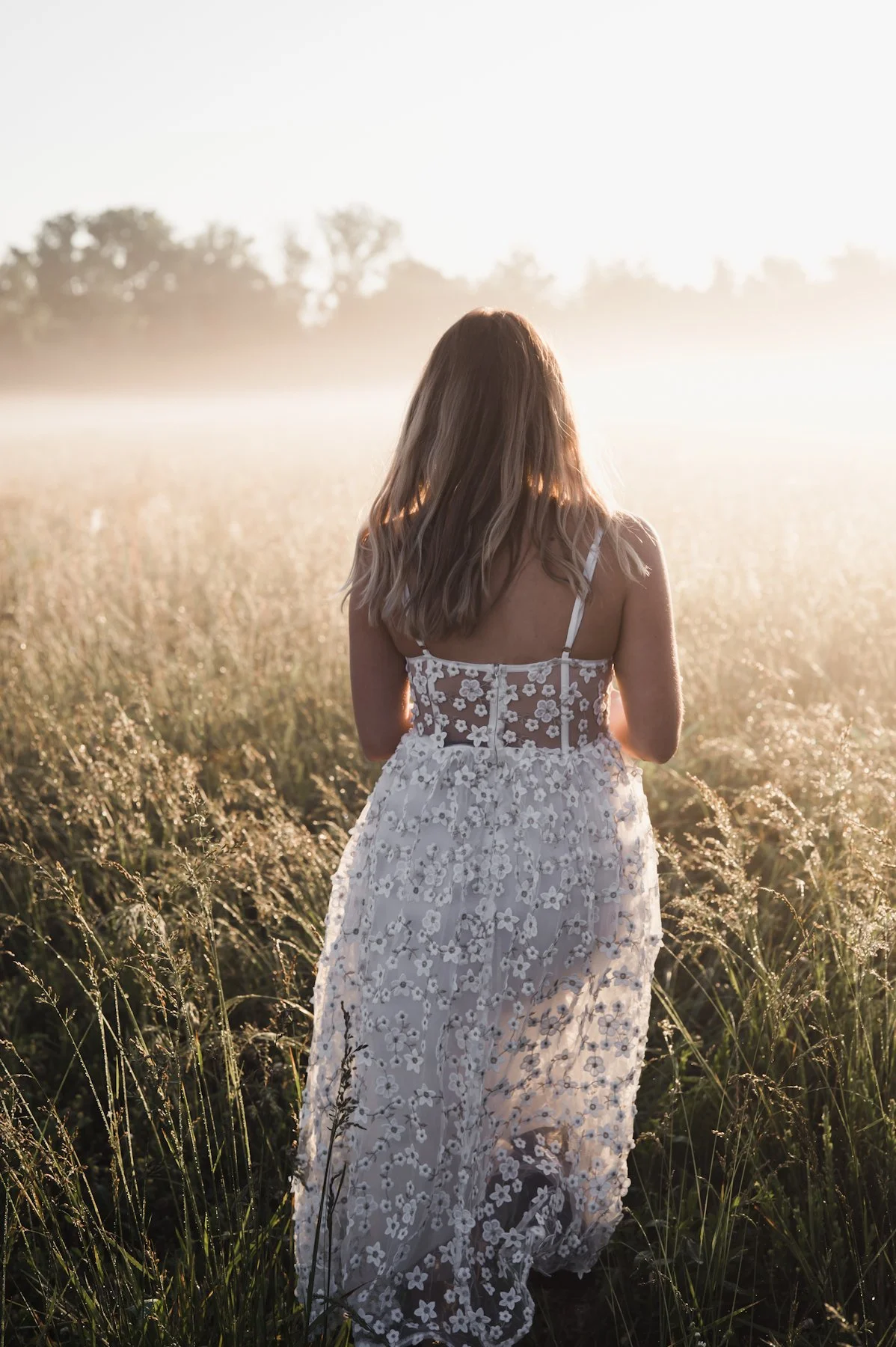 summer-sunrise-golden-hour-woman-white-dress.JPG