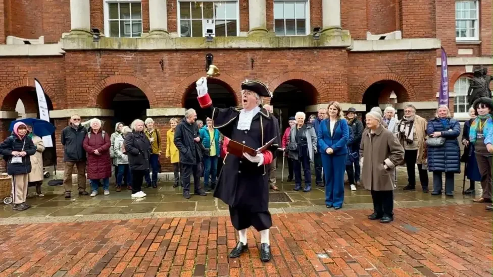 town crier - blue plaque.webp