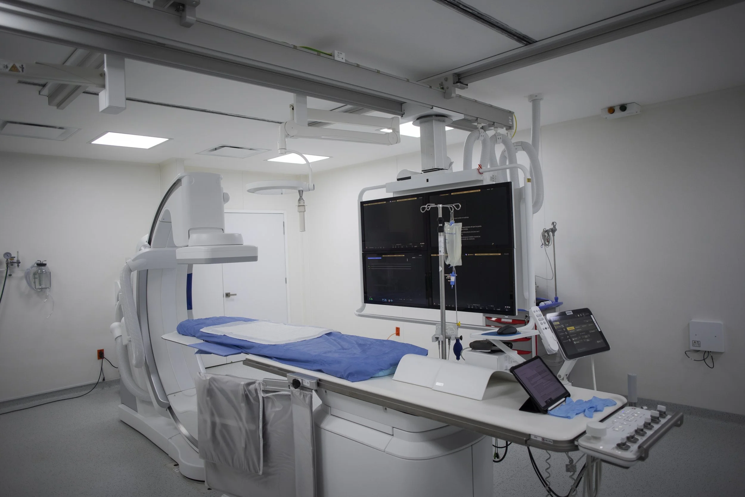 Philips Azurion 7 Cath Lab imaging room remodel. CA hospital construction remodel. Northstar Management & Consulting