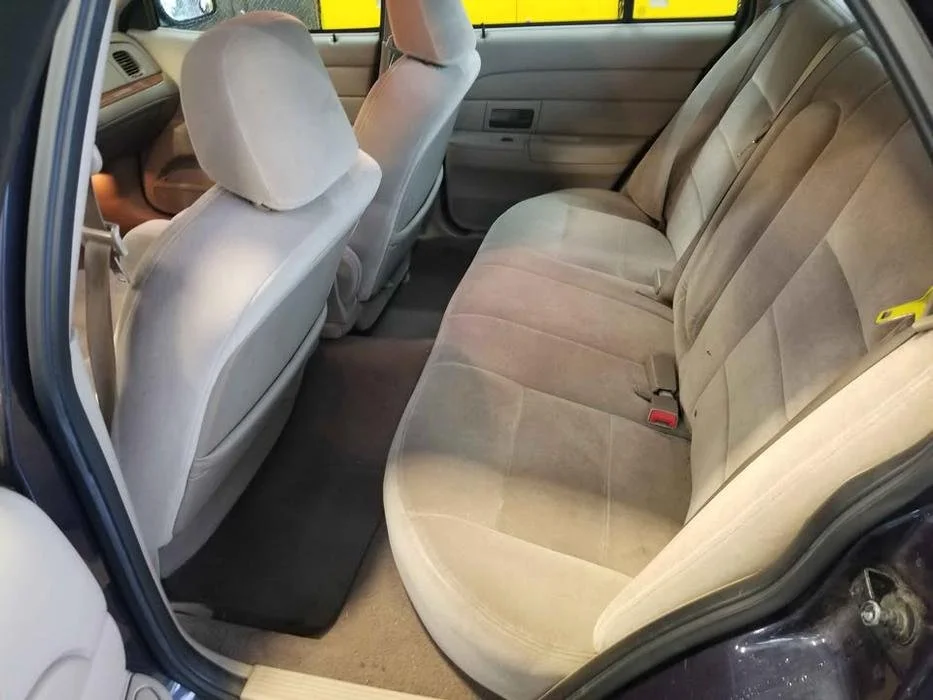 crownvic6.jpg