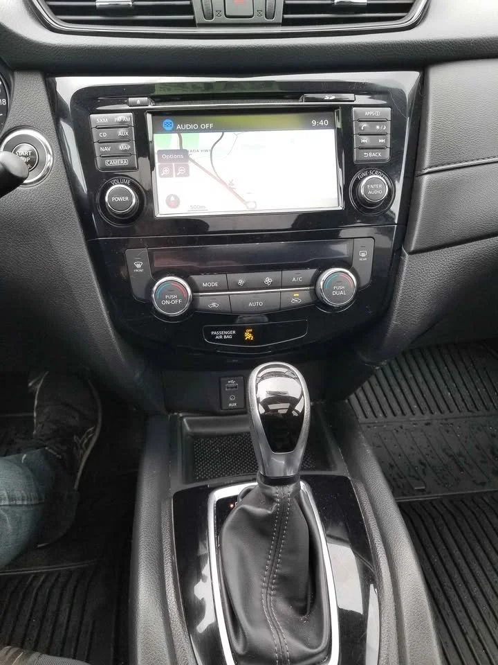 2017 Nissan Rogue SV AWD 7.jpg