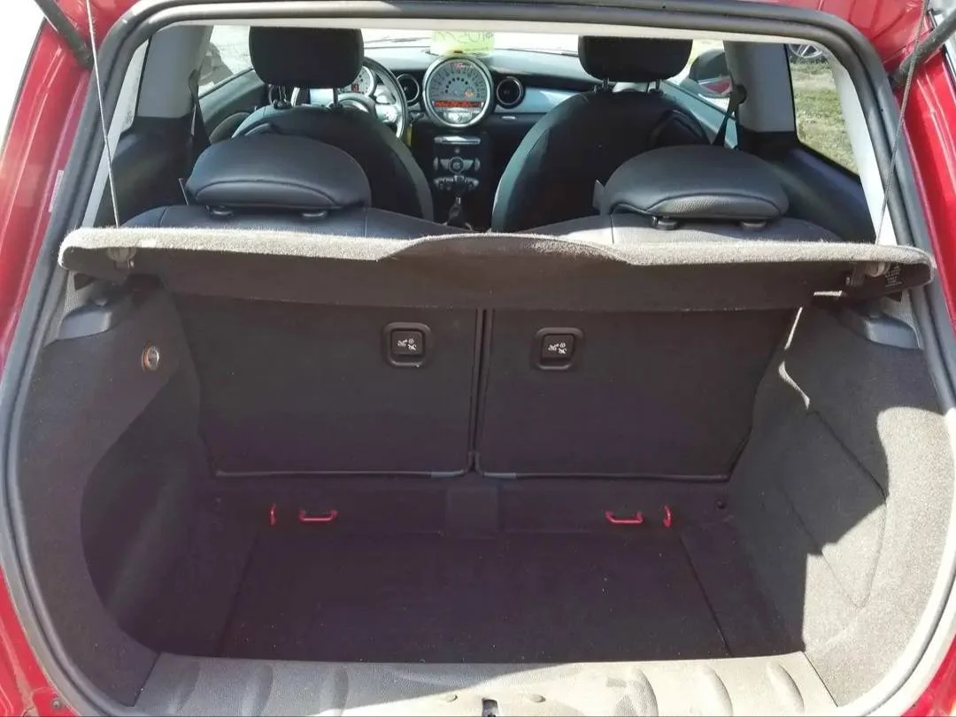 2007 mini red #72 7.jpg